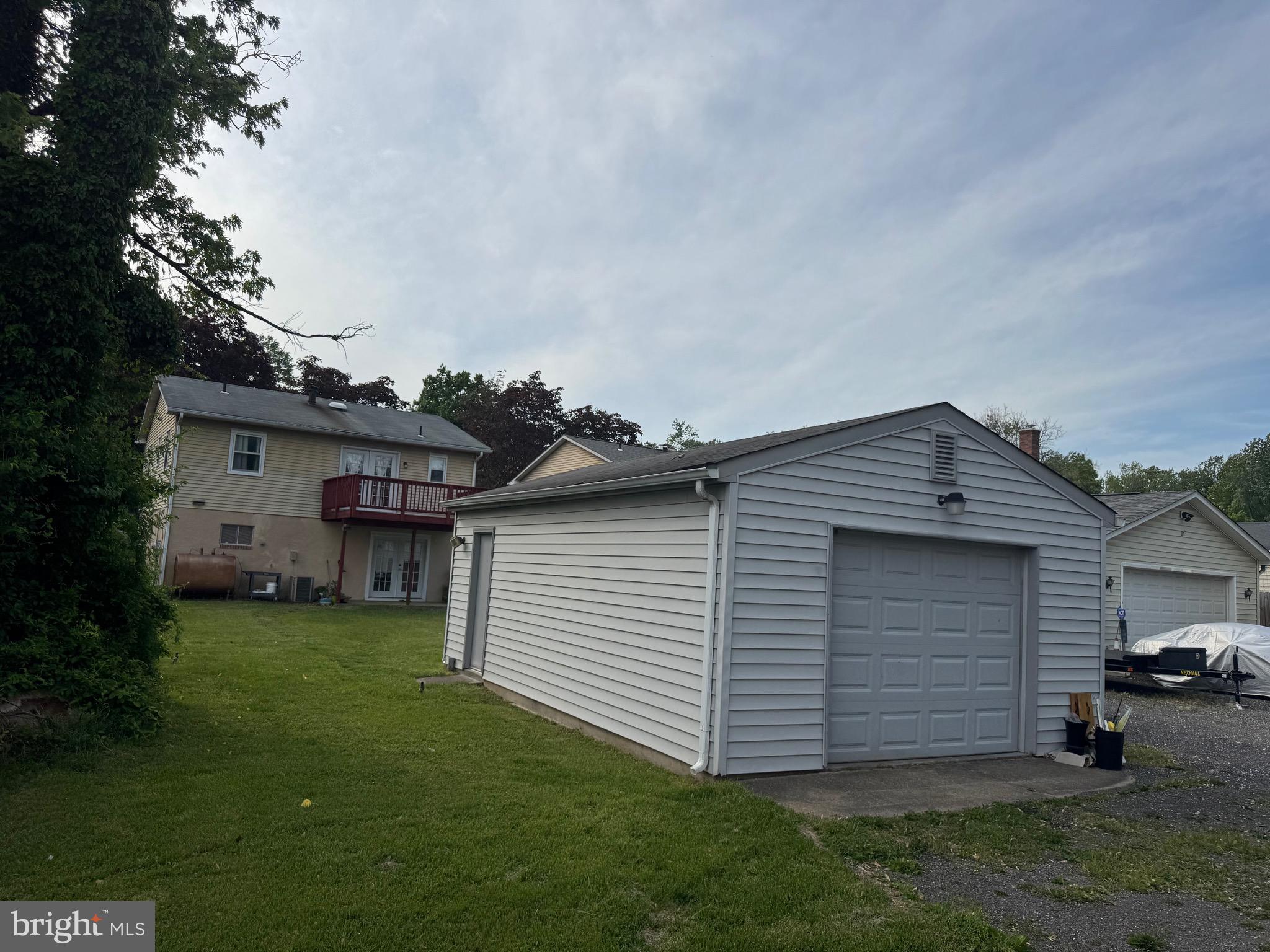 LAUREL - Residential