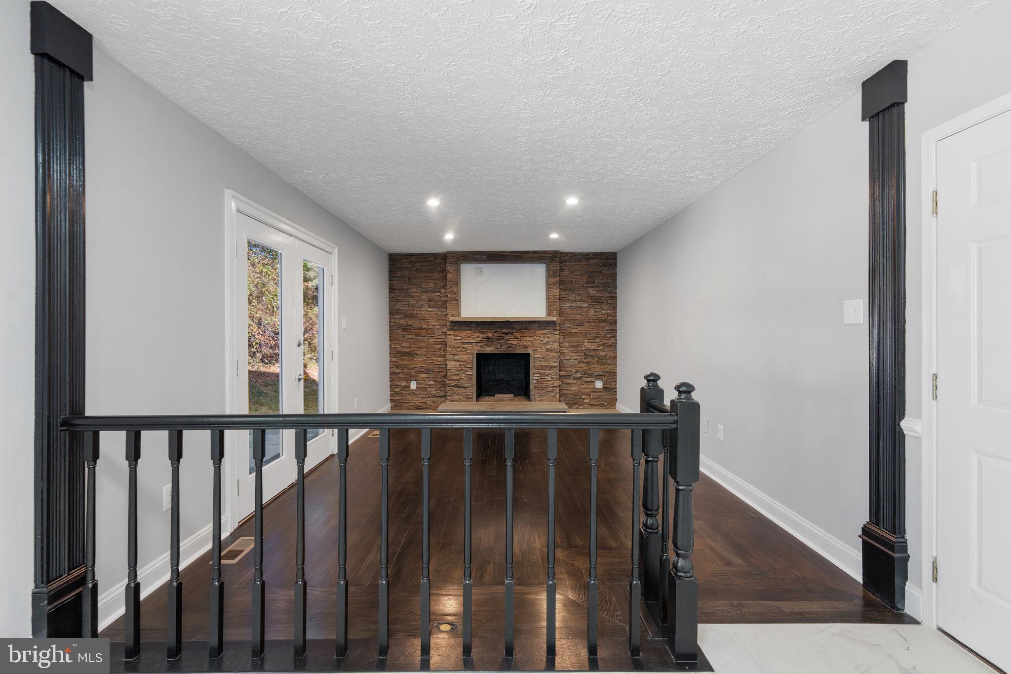 TANGLEWOOD - Residential