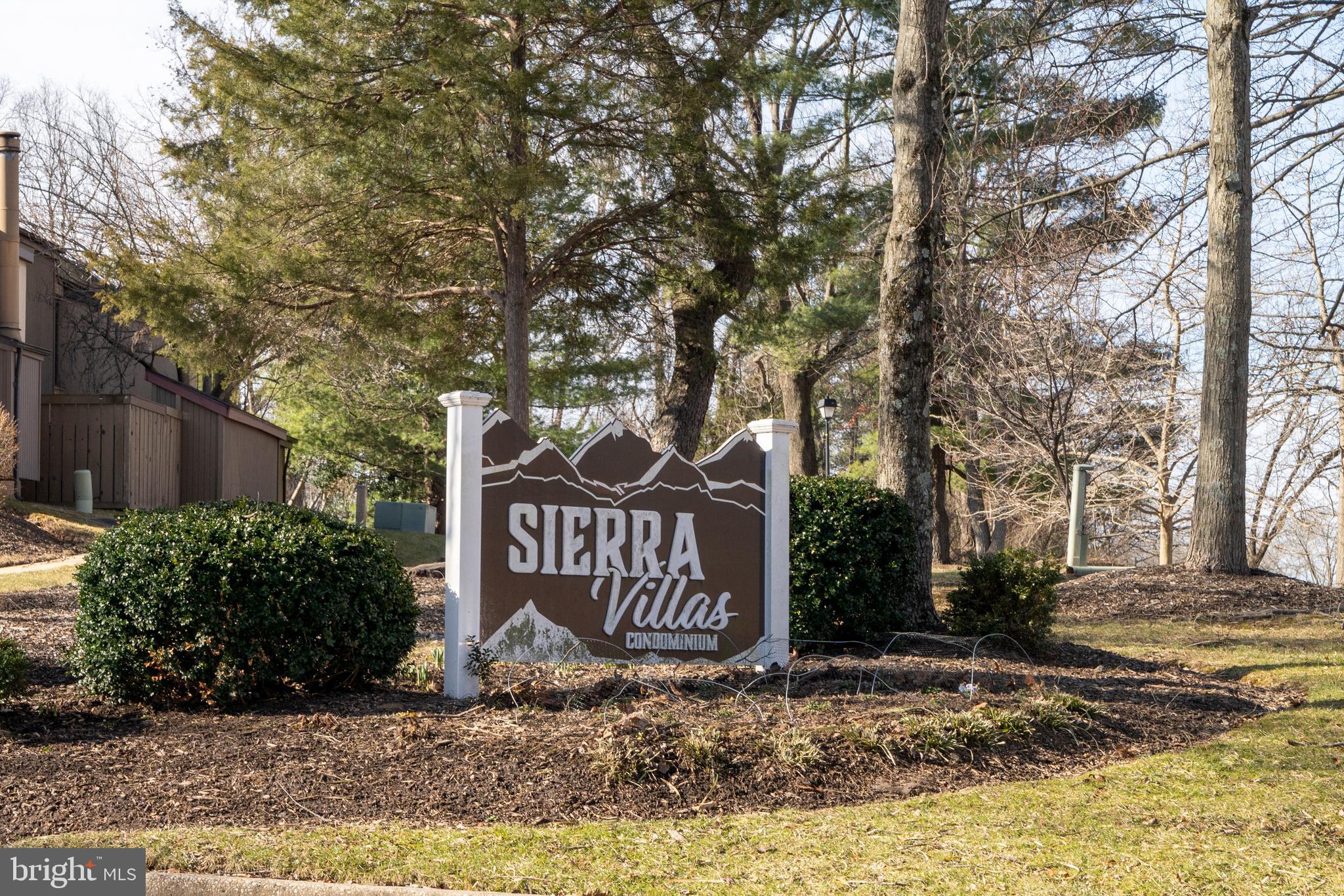 SIERRA VILLAS - Residential