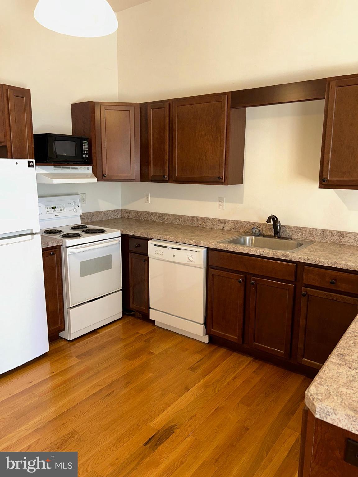WINCHESTER HISTORIC DISTRICT - Residential Lease