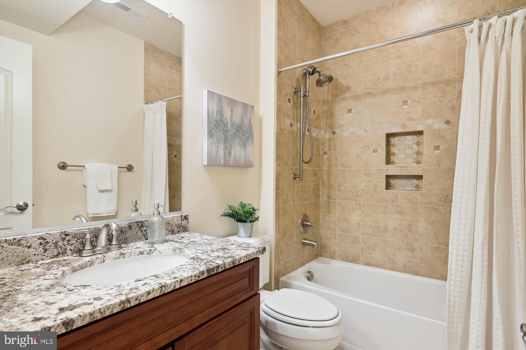 OAK GROVE - Residential