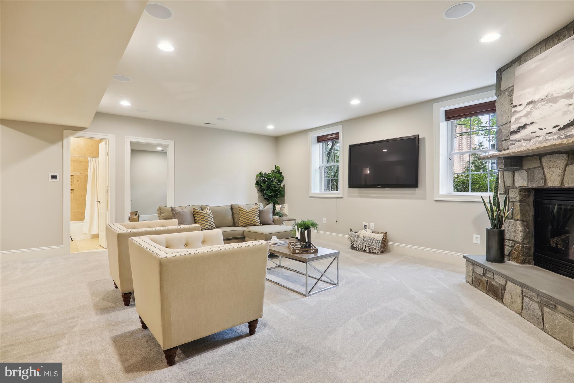 OAK GROVE - Residential