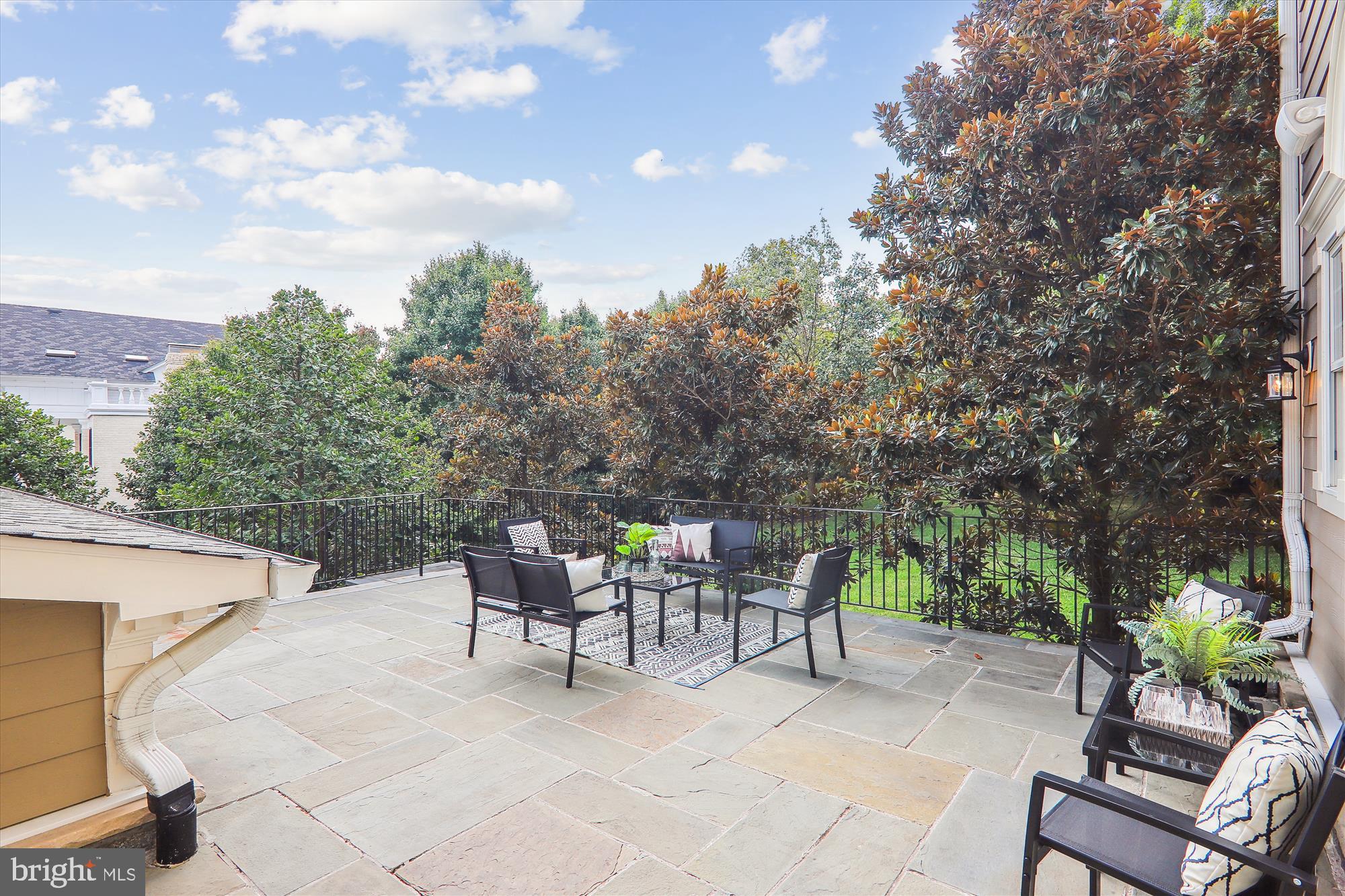 OAK GROVE - Residential