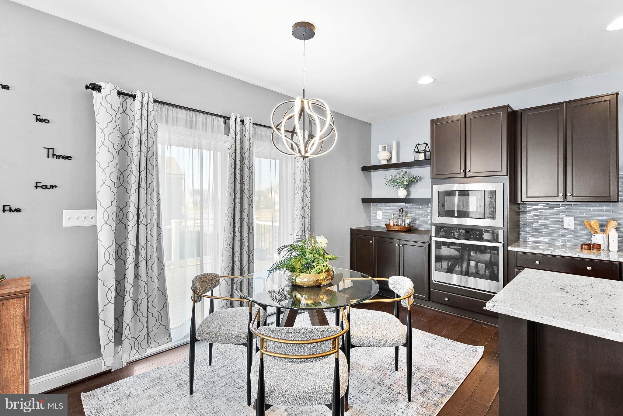 CAYDEN RIDGE - Residential