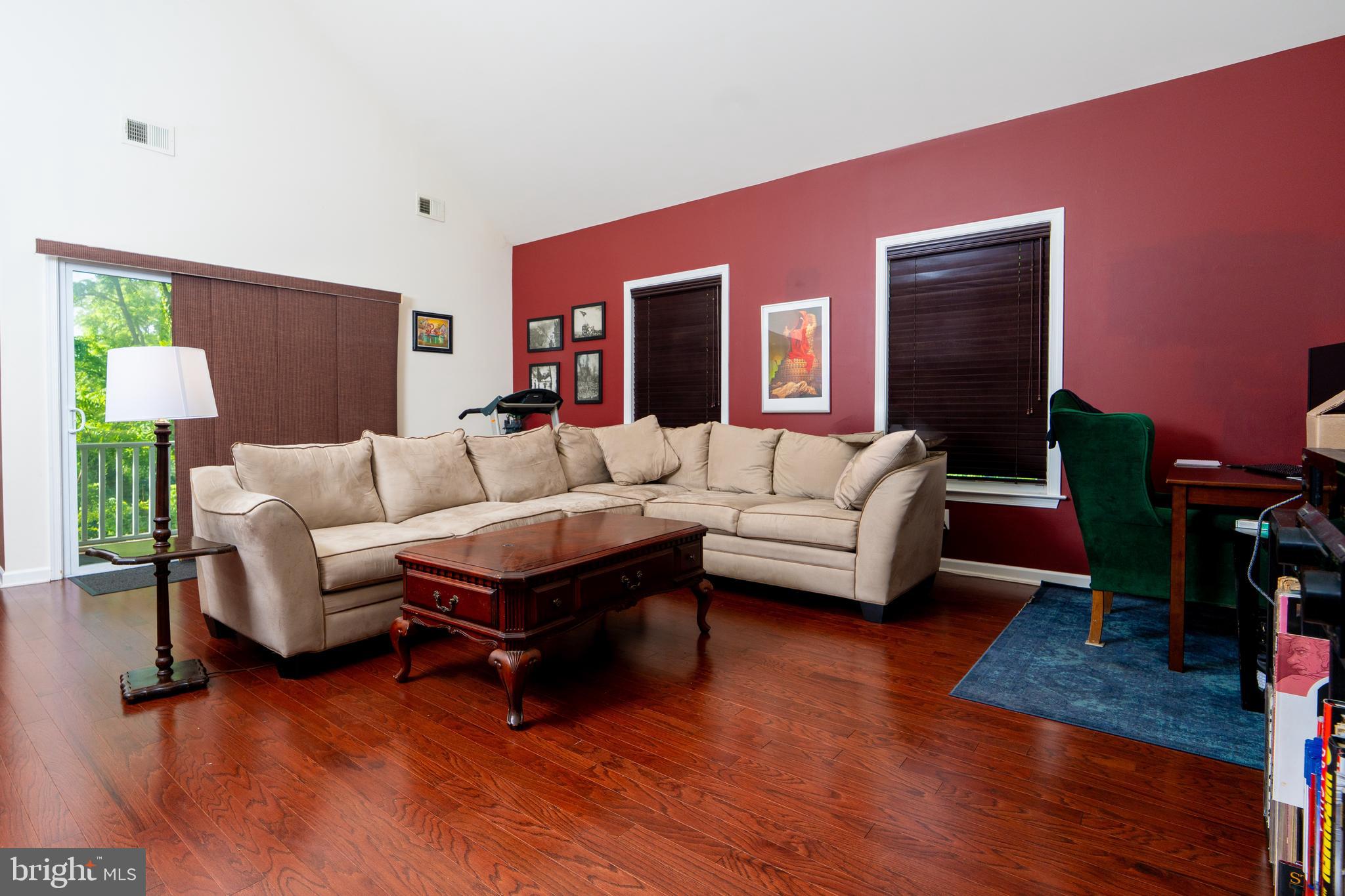 LANSDOWNE - Residential