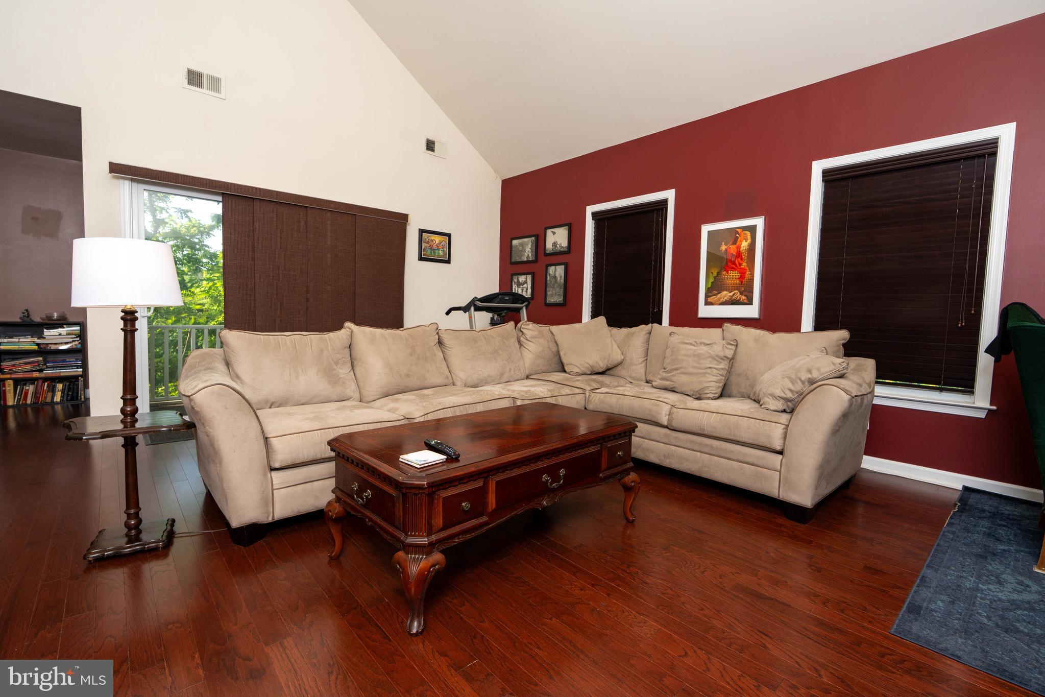 LANSDOWNE - Residential