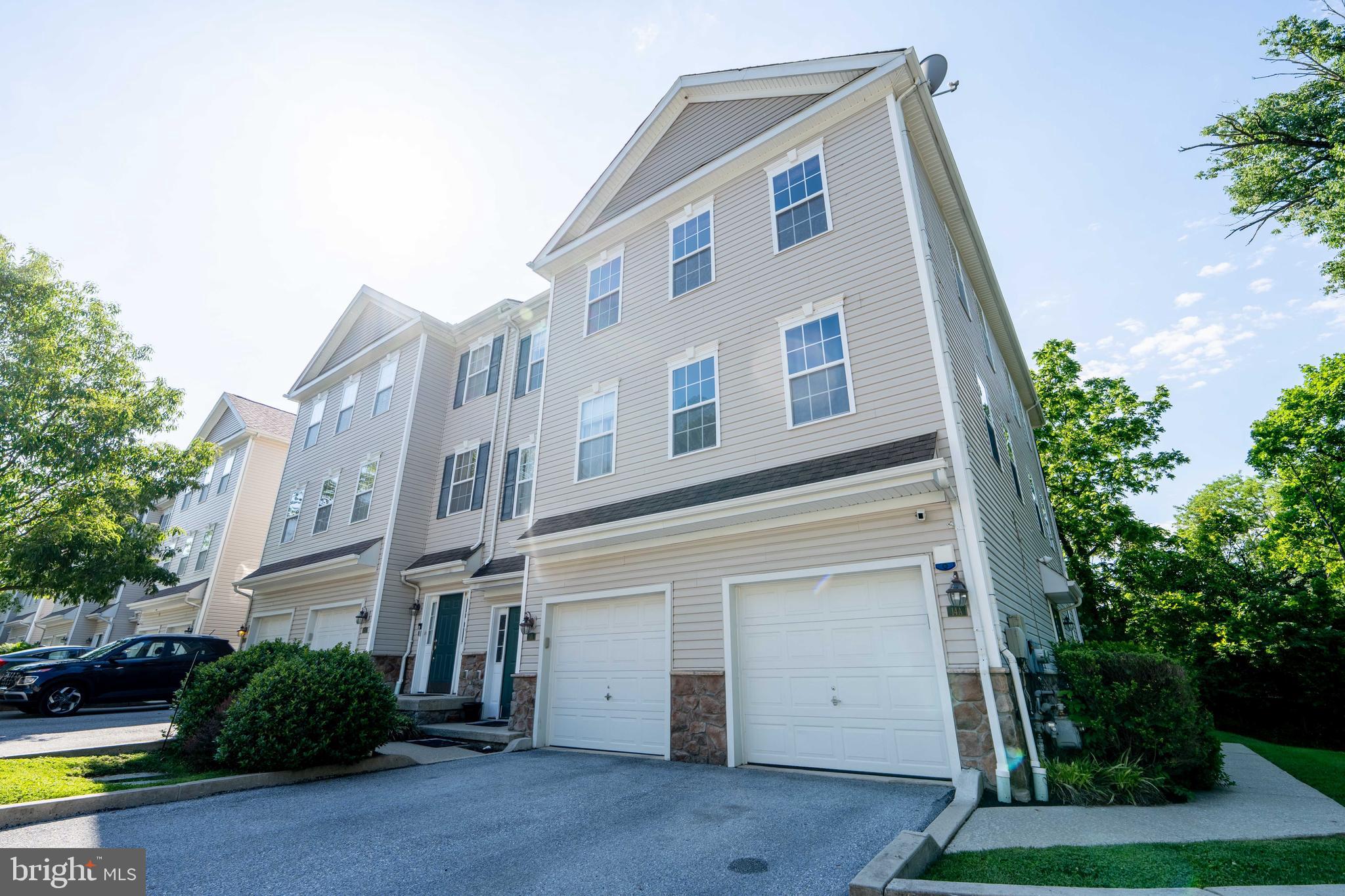 LANSDOWNE - Residential