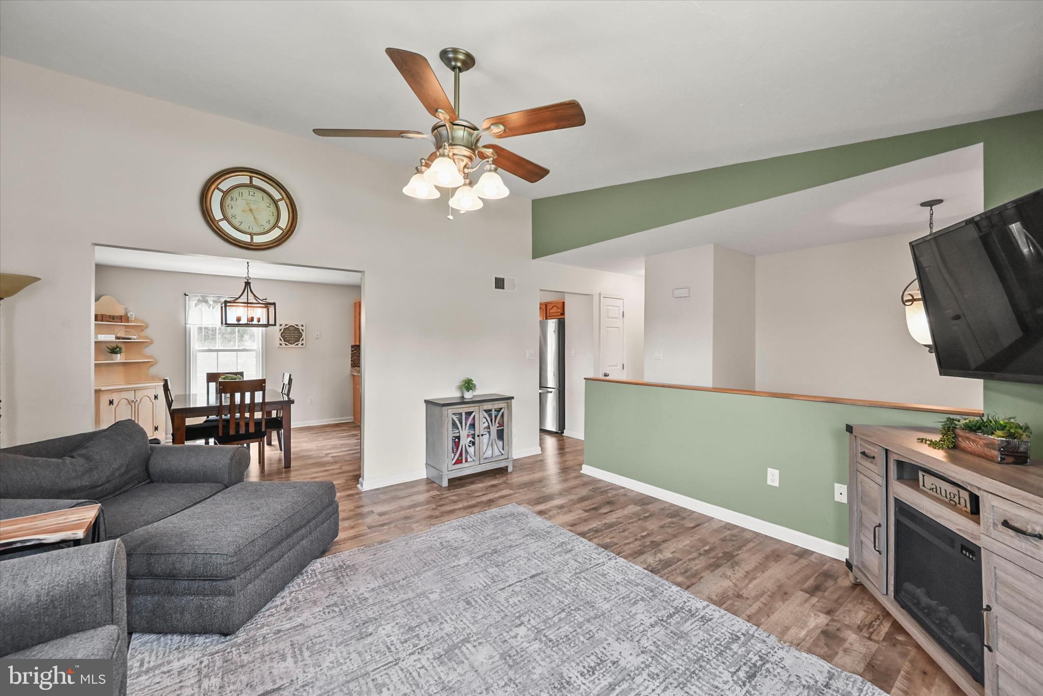 LAKE MEADE - Residential