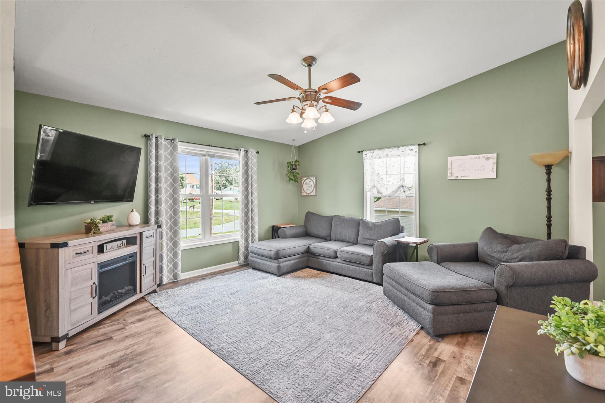 LAKE MEADE - Residential