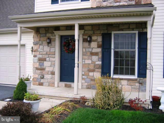 BRIDLE PATH - Residential
