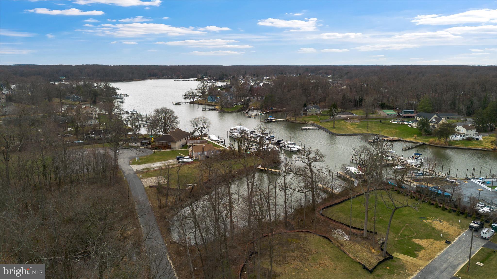 WATERFRONT NEW CONSTRUCTION - "The Ellington” by Greenspring Homes at Water’s Edge on Sue Creek 

This adorable To-Be-Built home is waiting for you to make it your own - pick your favorite colors, finishes, and little details to create your dream space. The layout features 3 bedrooms, 2.5 baths and a bright, open floor plan perfect for relaxing or entertaining. The best part?  Use your own private dock located in your backyard or walk through the private community gate directly into the marina with waterfront dining and boat slips. ***$25,000 Closing Cost Incentive when you use Greenspring Homes’ preferred lender & title company***