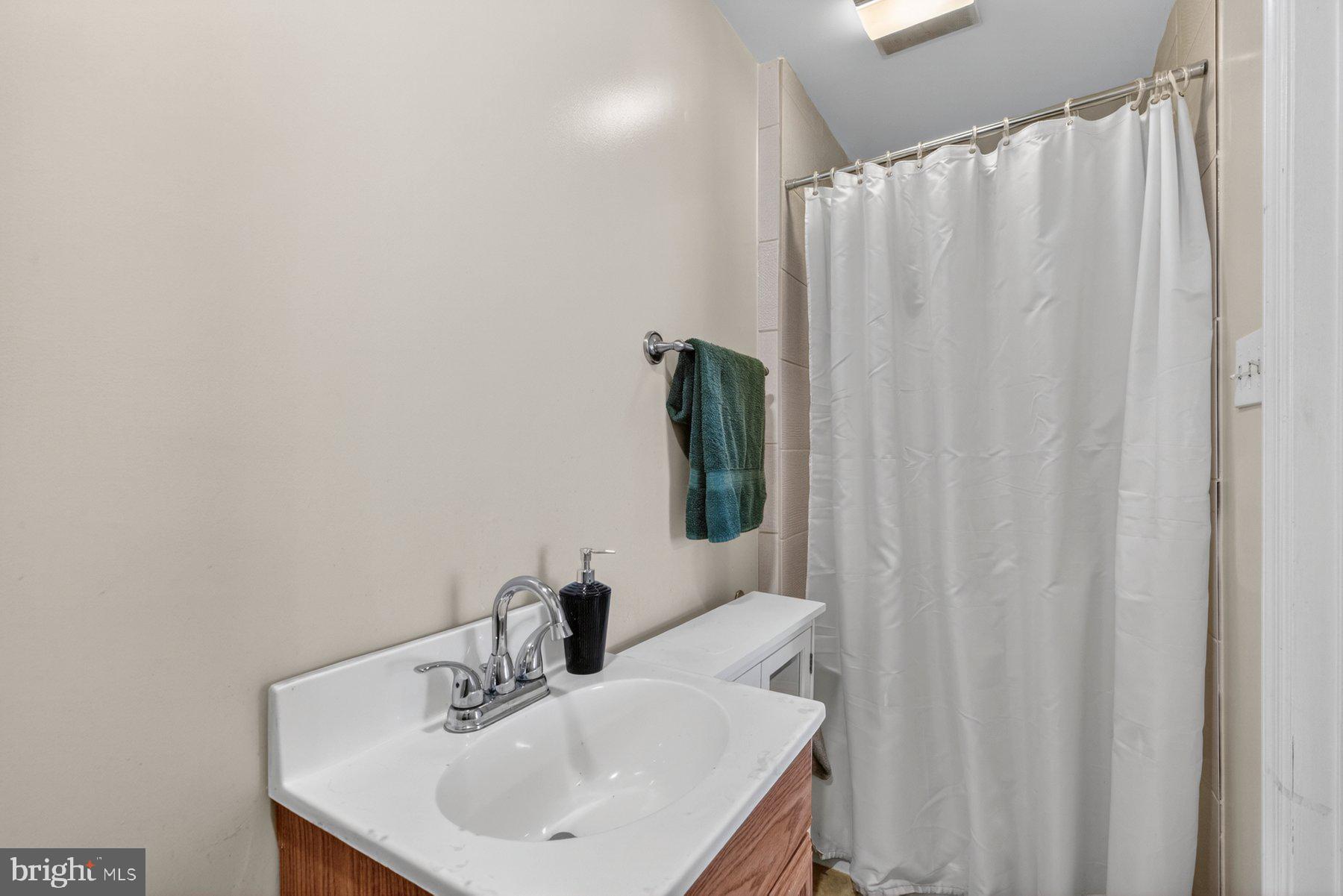 TOLLGATE - Residential