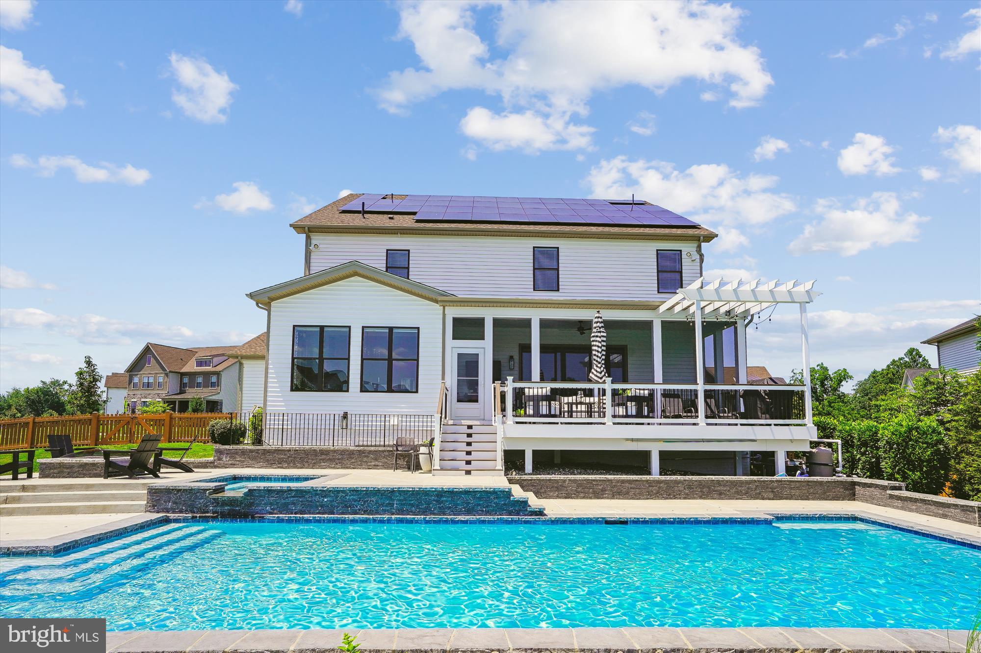 LENAH MILL - Residential