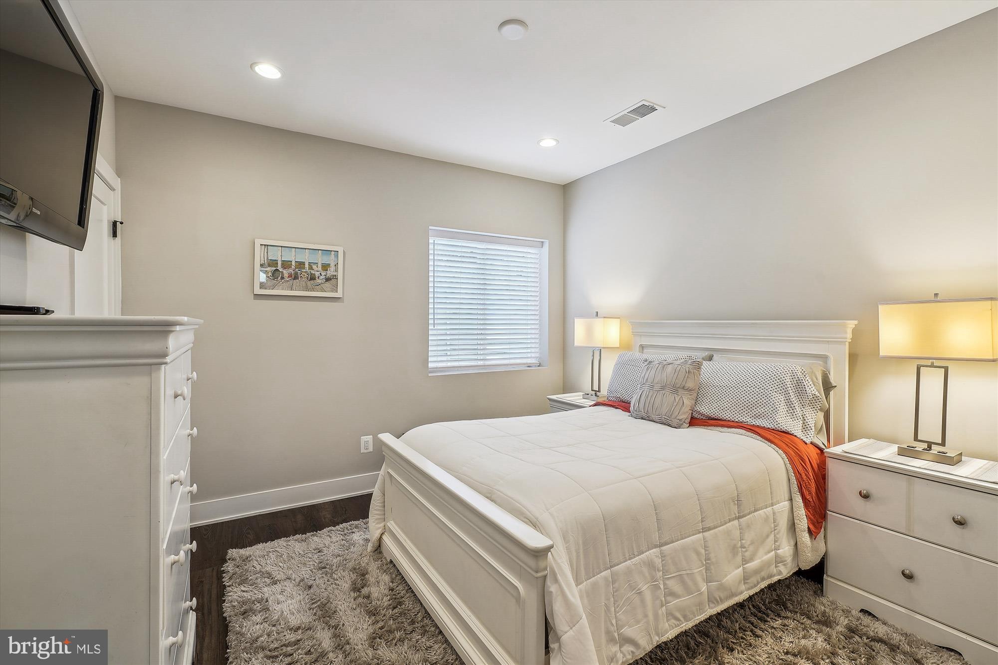 LENAH MILL - Residential