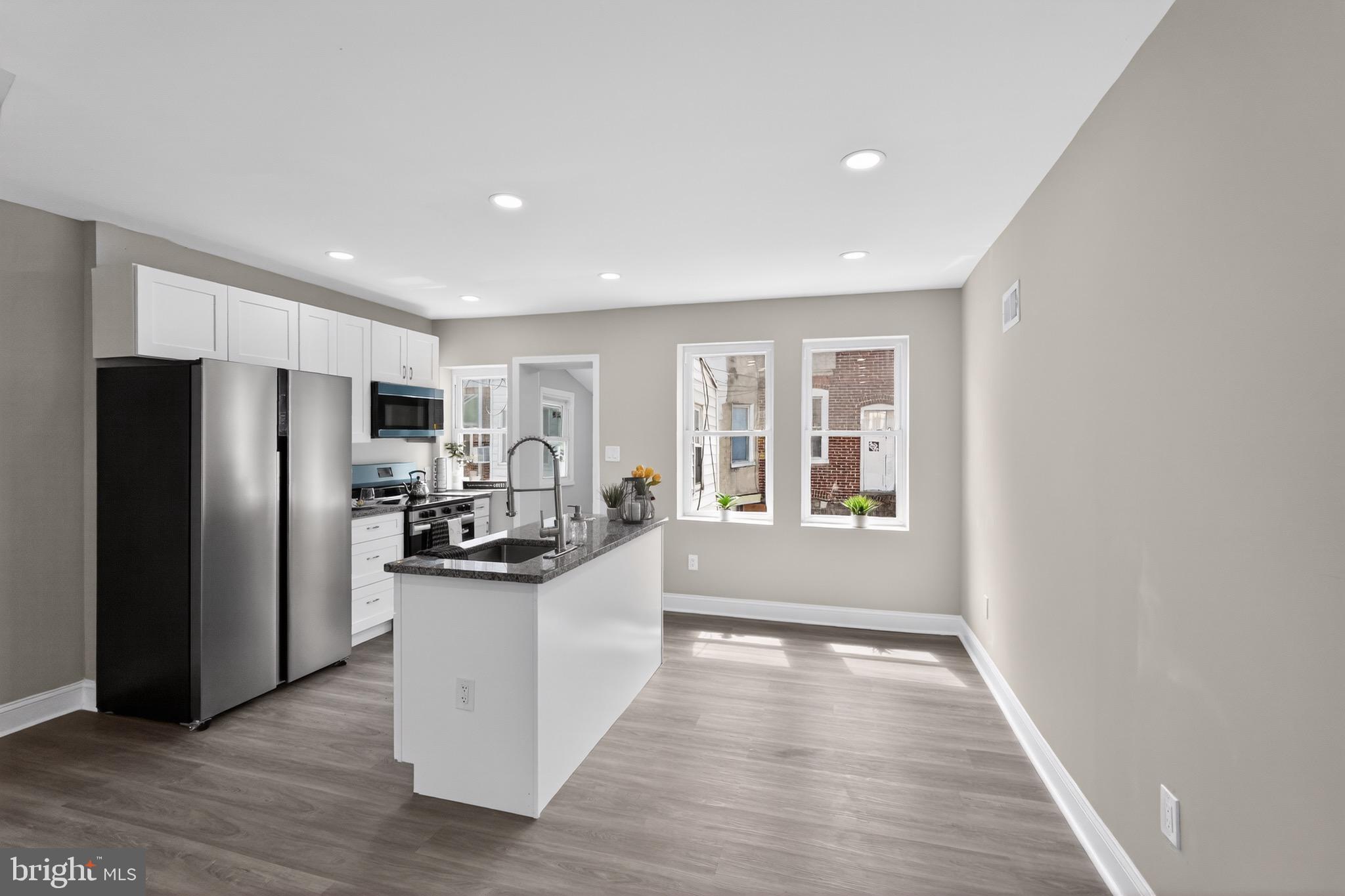 GERMANTOWN (EAST) - Residential