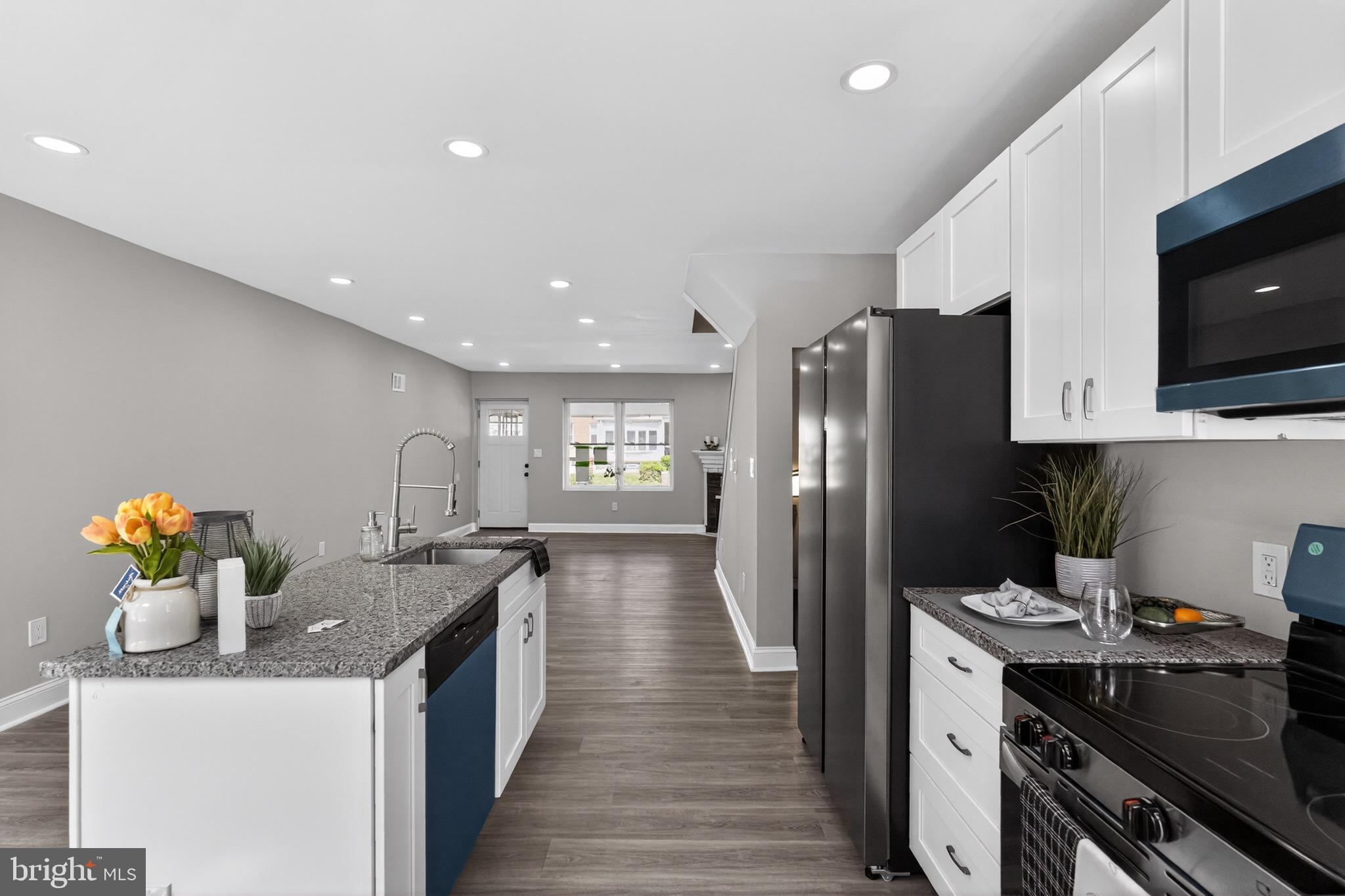 GERMANTOWN (EAST) - Residential