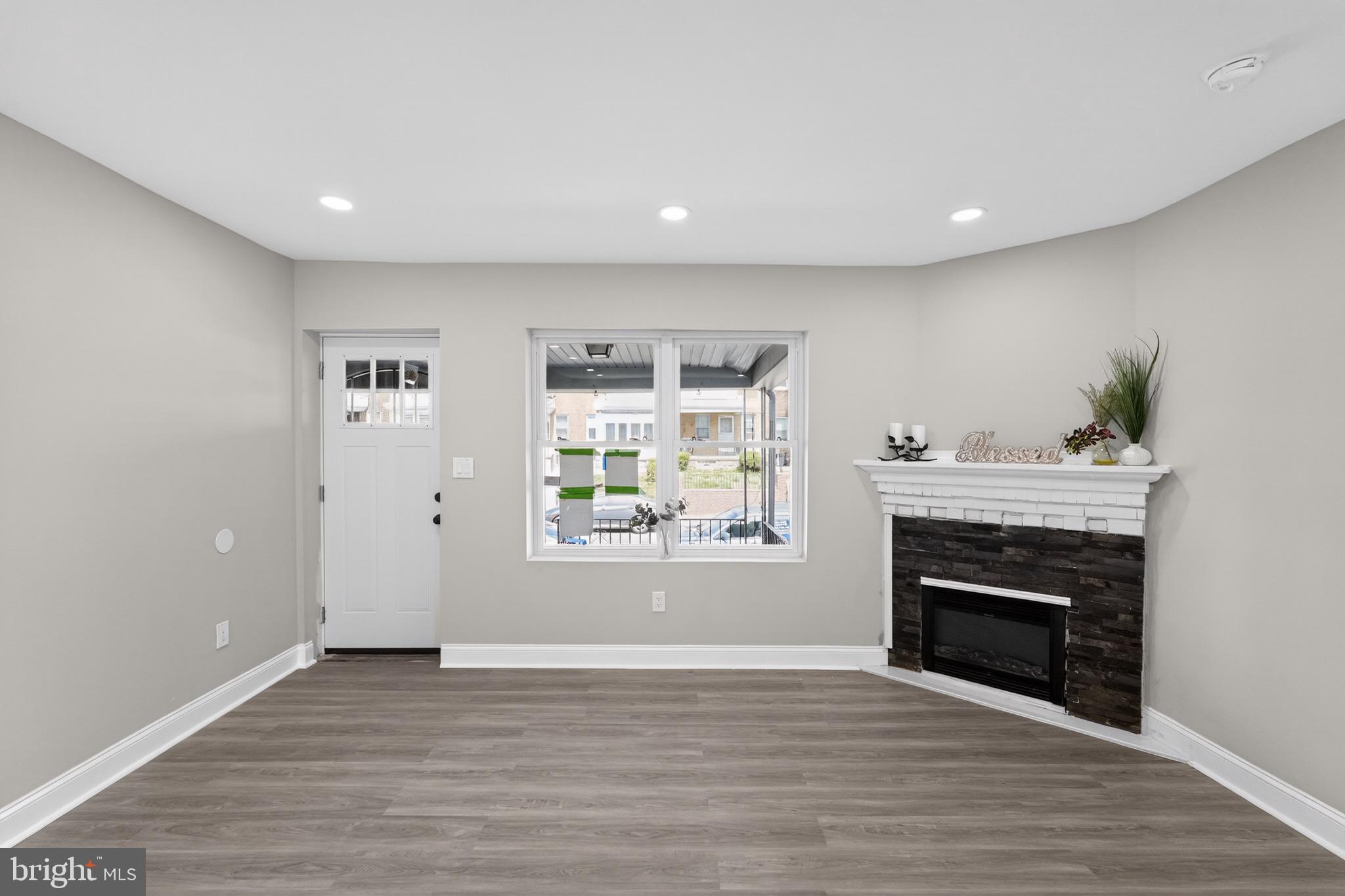 GERMANTOWN (EAST) - Residential