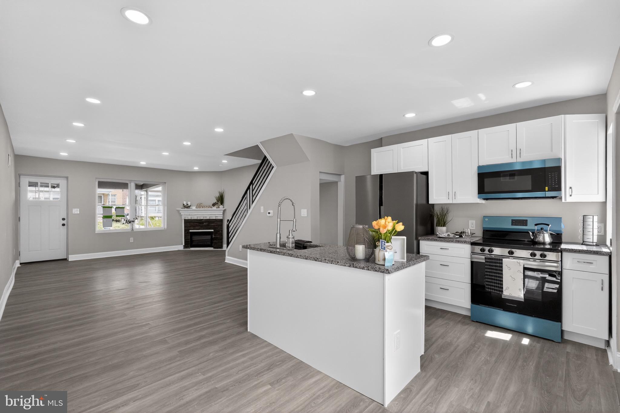 GERMANTOWN (EAST) - Residential