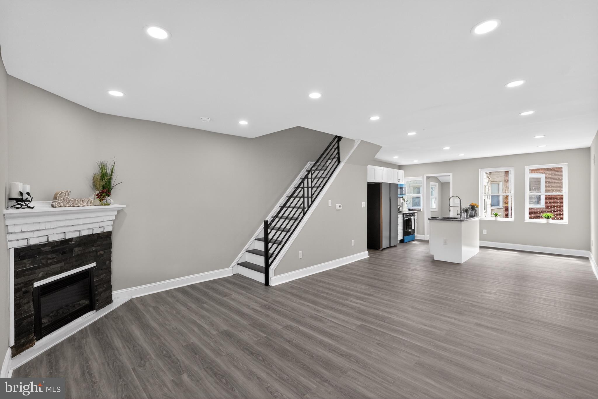 GERMANTOWN (EAST) - Residential
