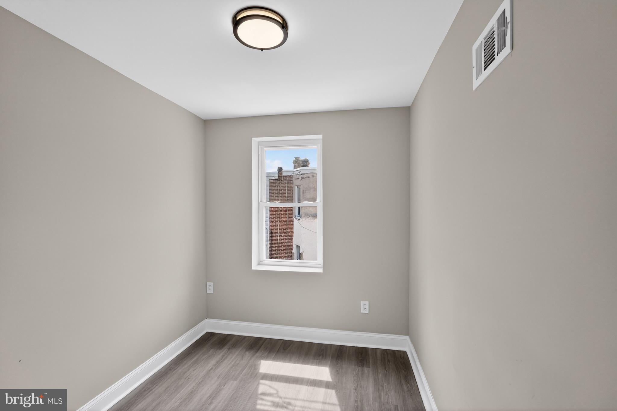 GERMANTOWN (EAST) - Residential