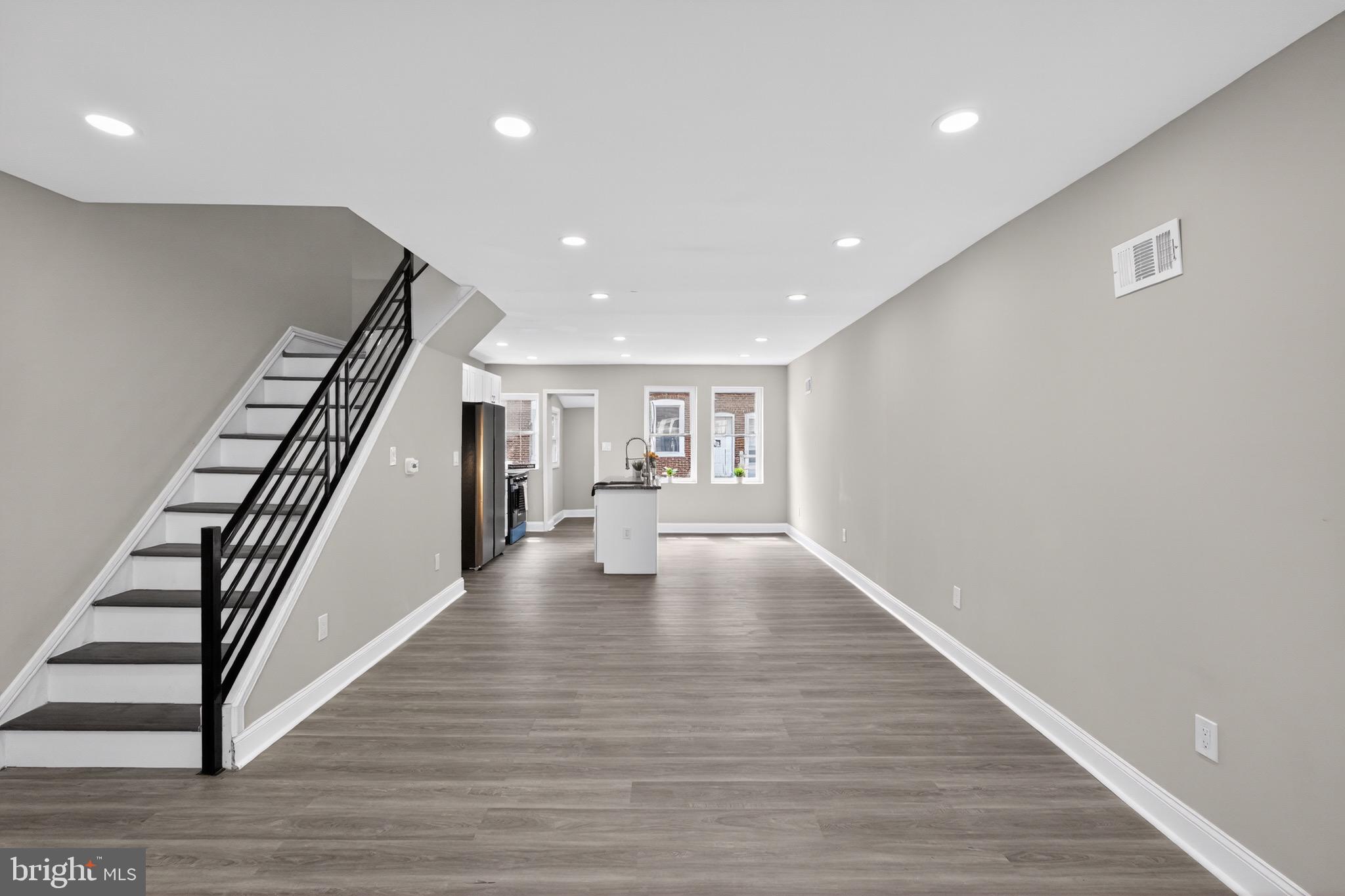 GERMANTOWN (EAST) - Residential