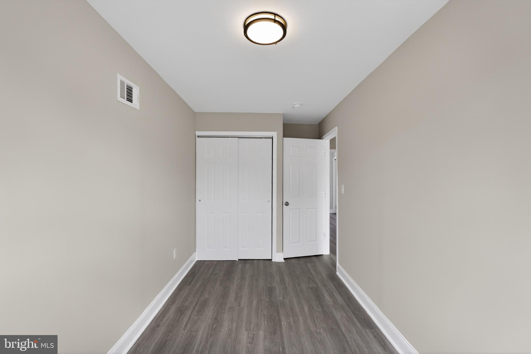 GERMANTOWN (EAST) - Residential