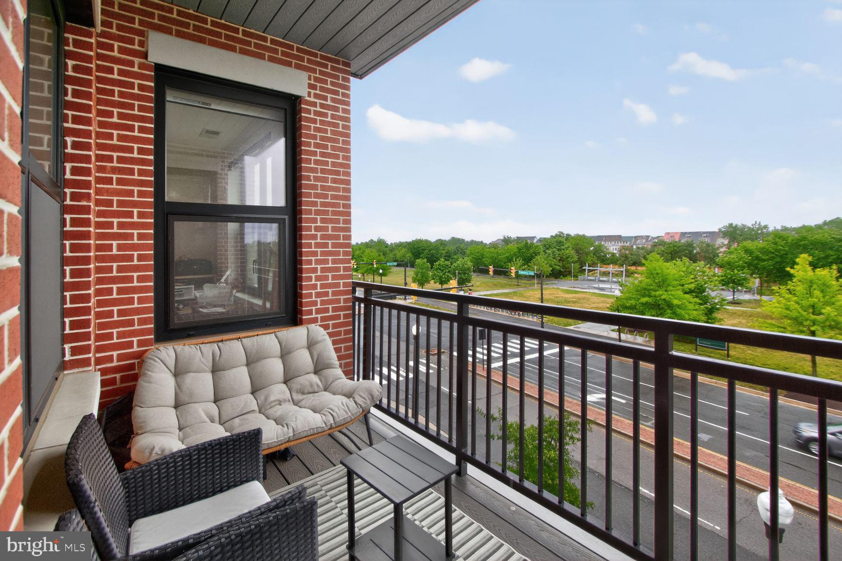 POTOMAC  YARDS - Residential