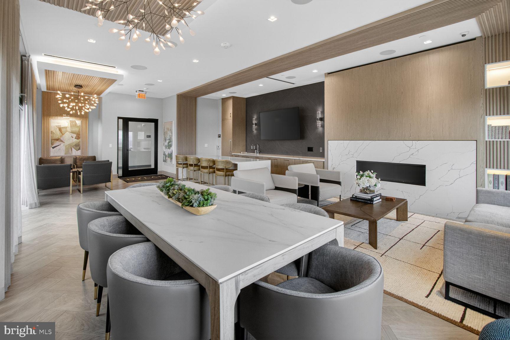 POTOMAC  YARDS - Residential