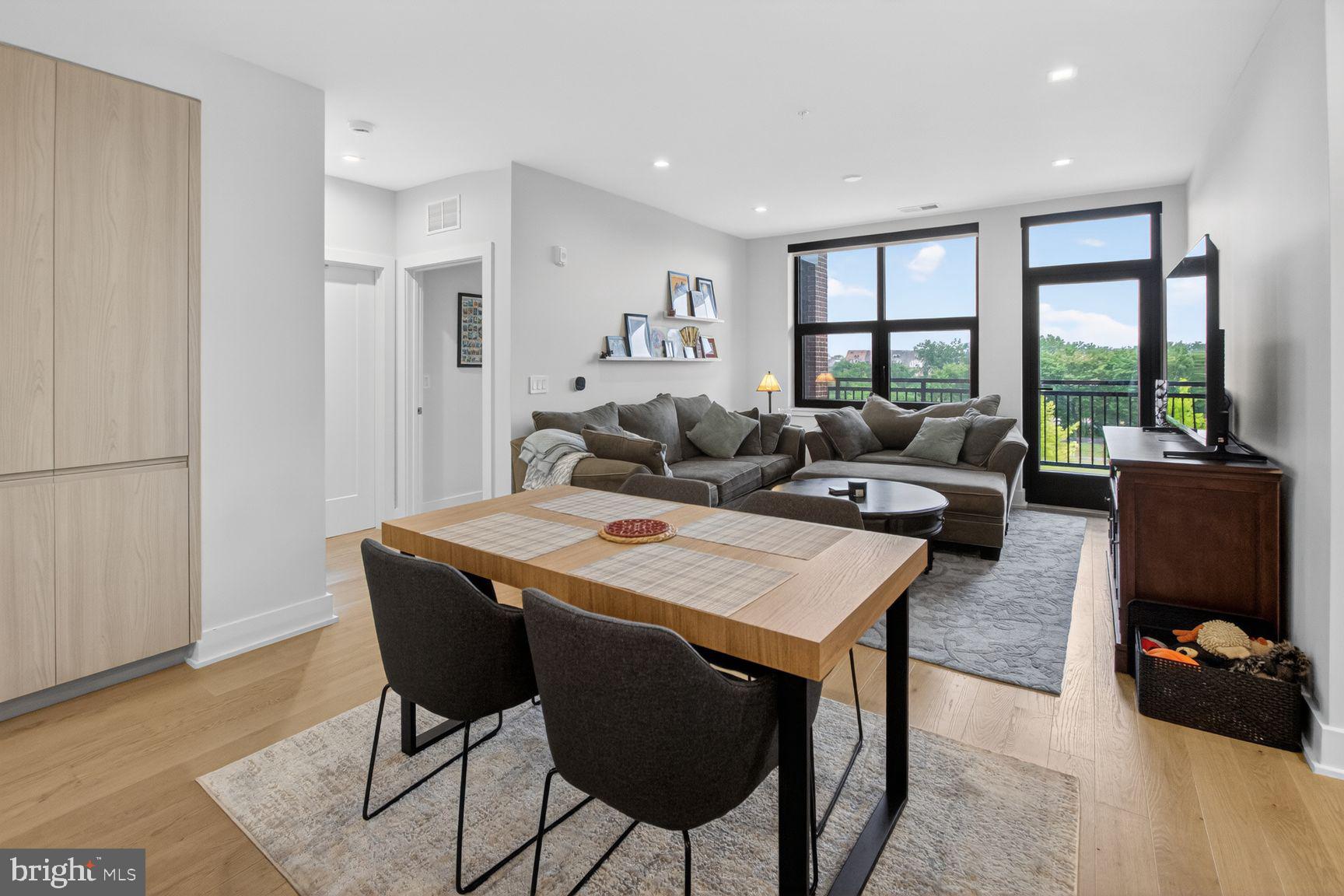 POTOMAC  YARDS - Residential