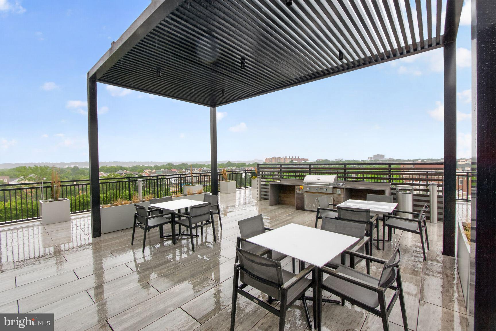 POTOMAC  YARDS - Residential