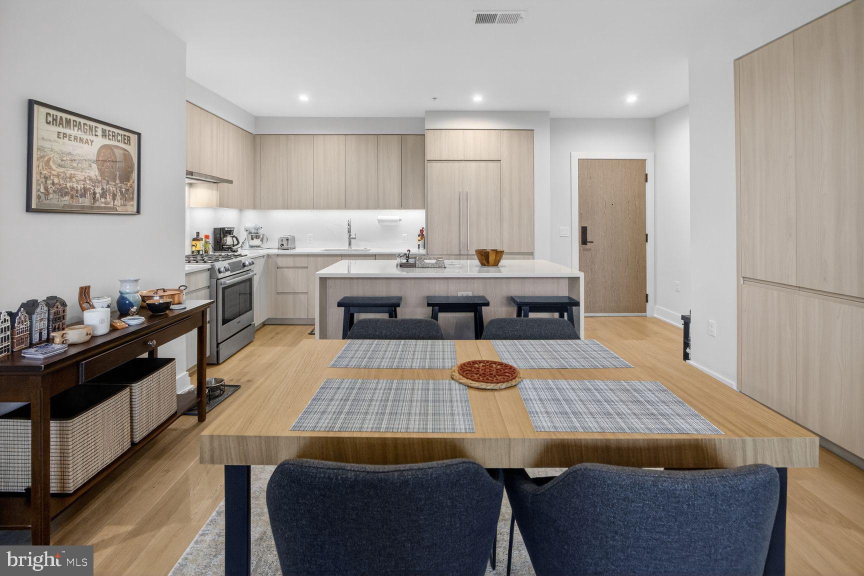 POTOMAC  YARDS - Residential