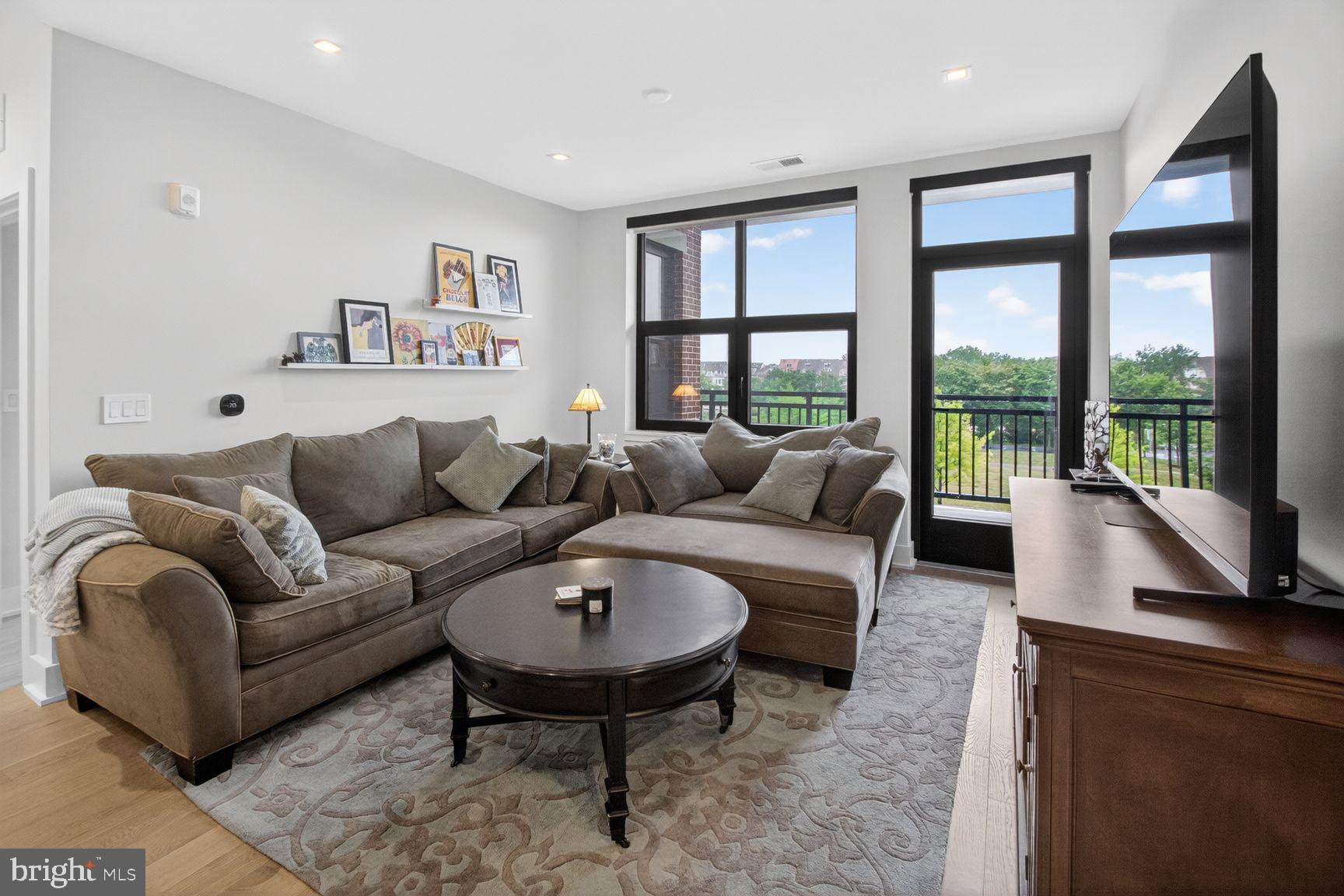 POTOMAC  YARDS - Residential