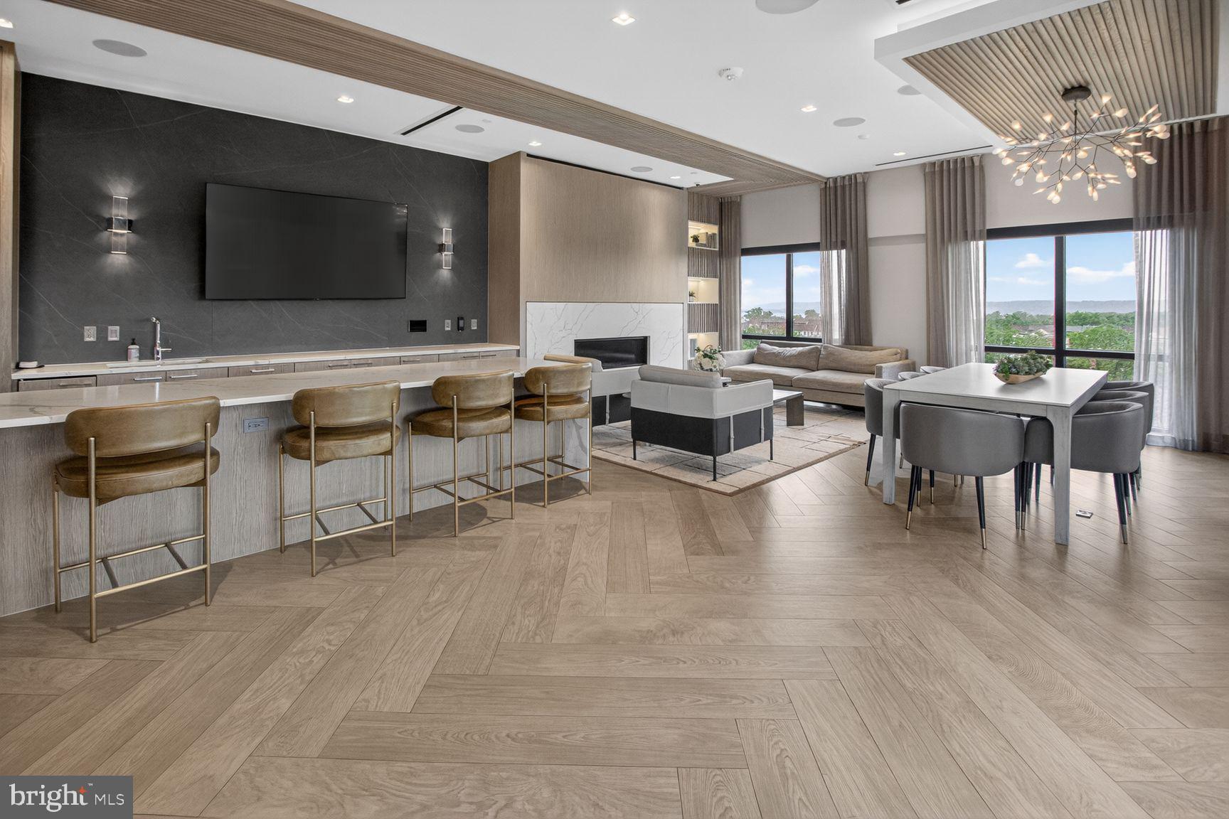 POTOMAC  YARDS - Residential
