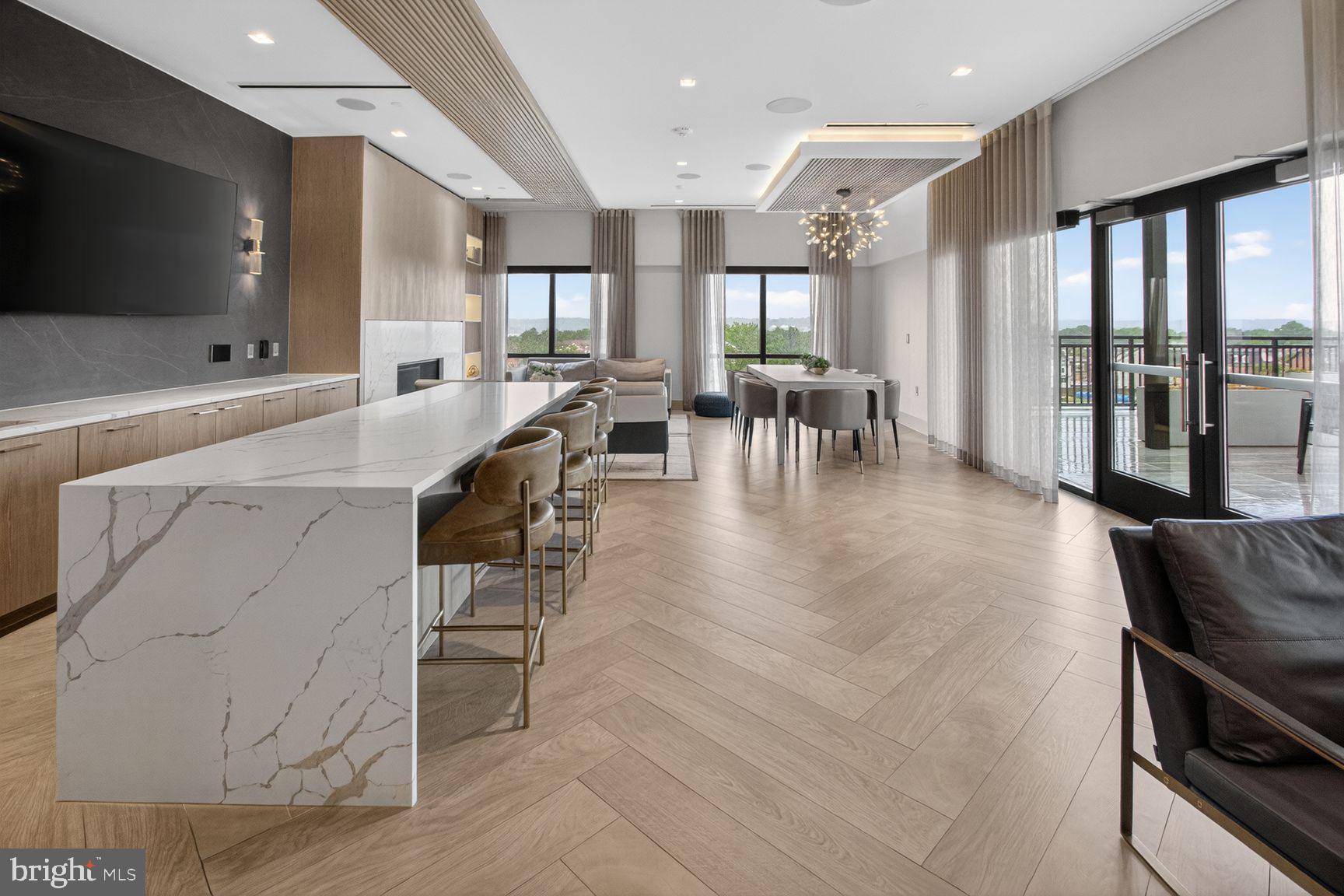 POTOMAC  YARDS - Residential