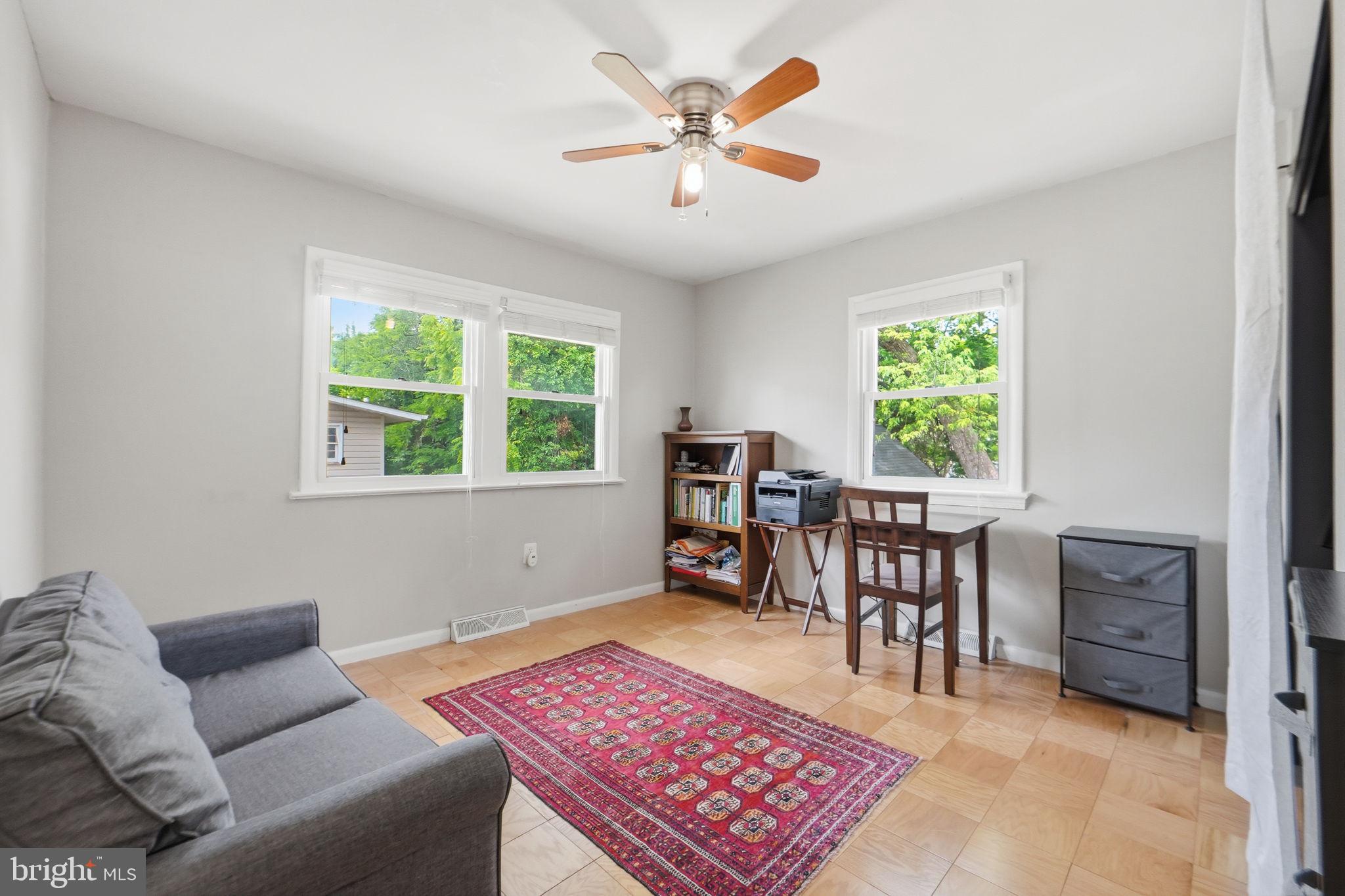 CAPITOL HEIGHTS - Residential