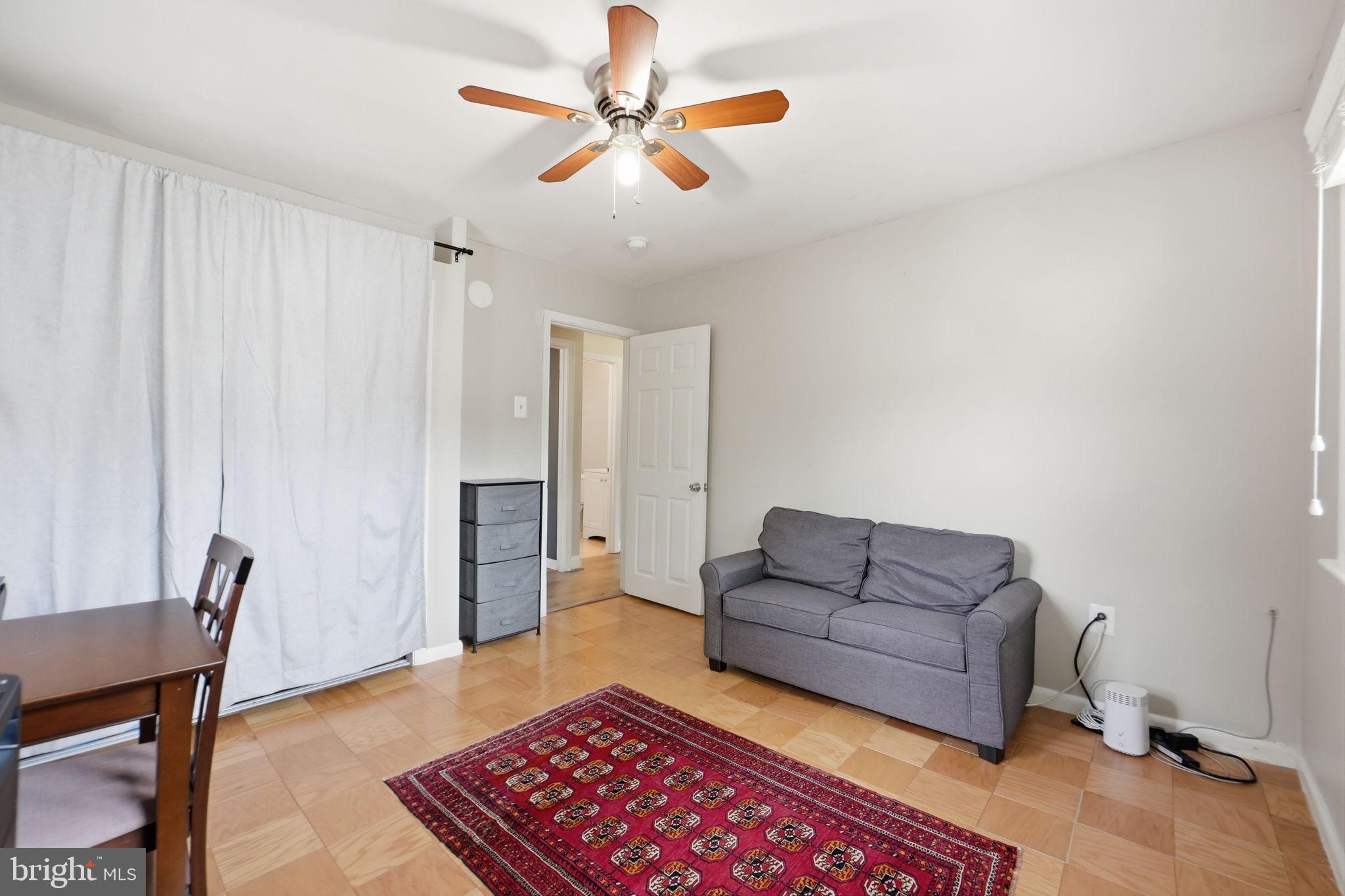 CAPITOL HEIGHTS - Residential