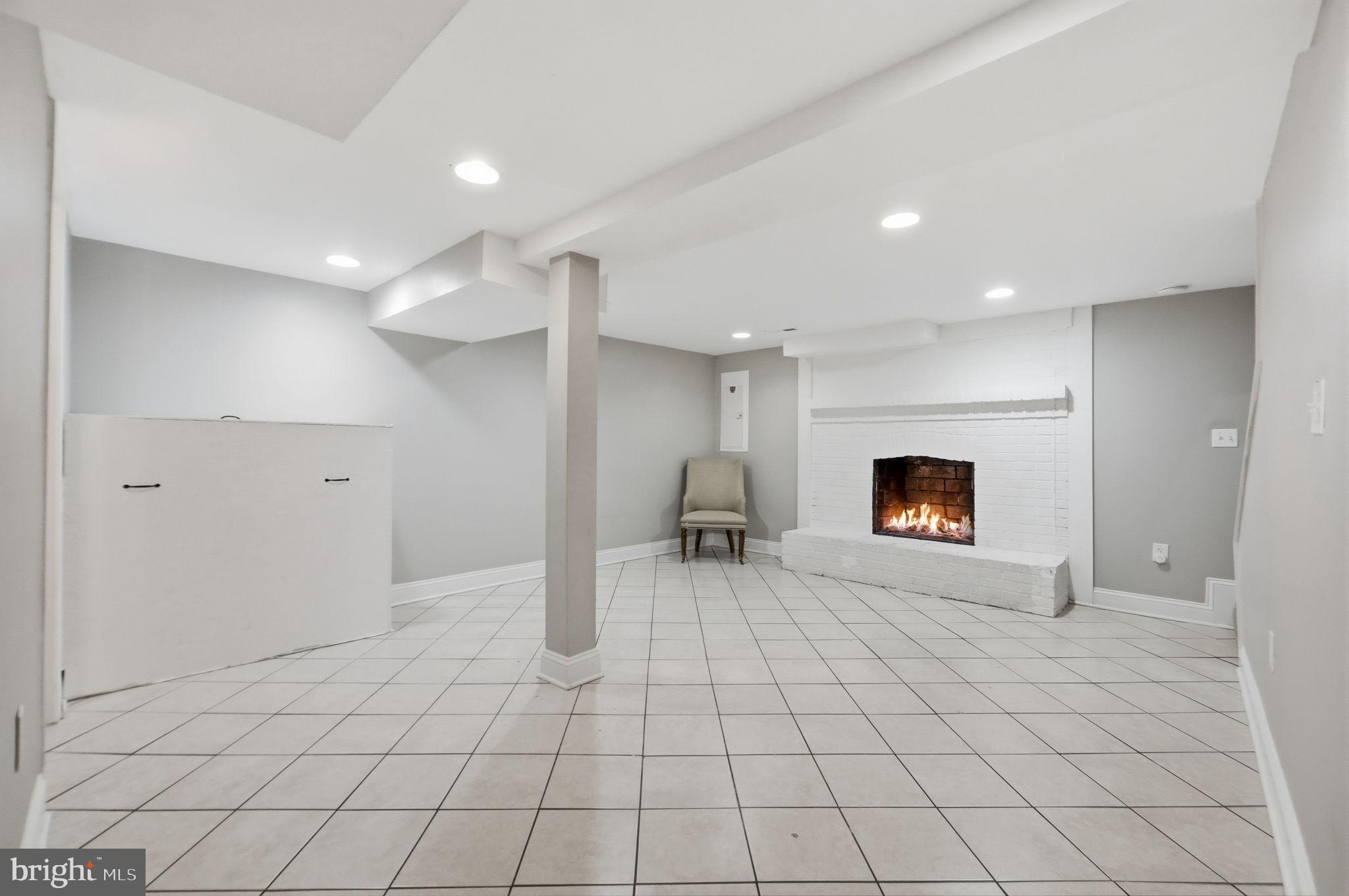 CAPITOL HEIGHTS - Residential