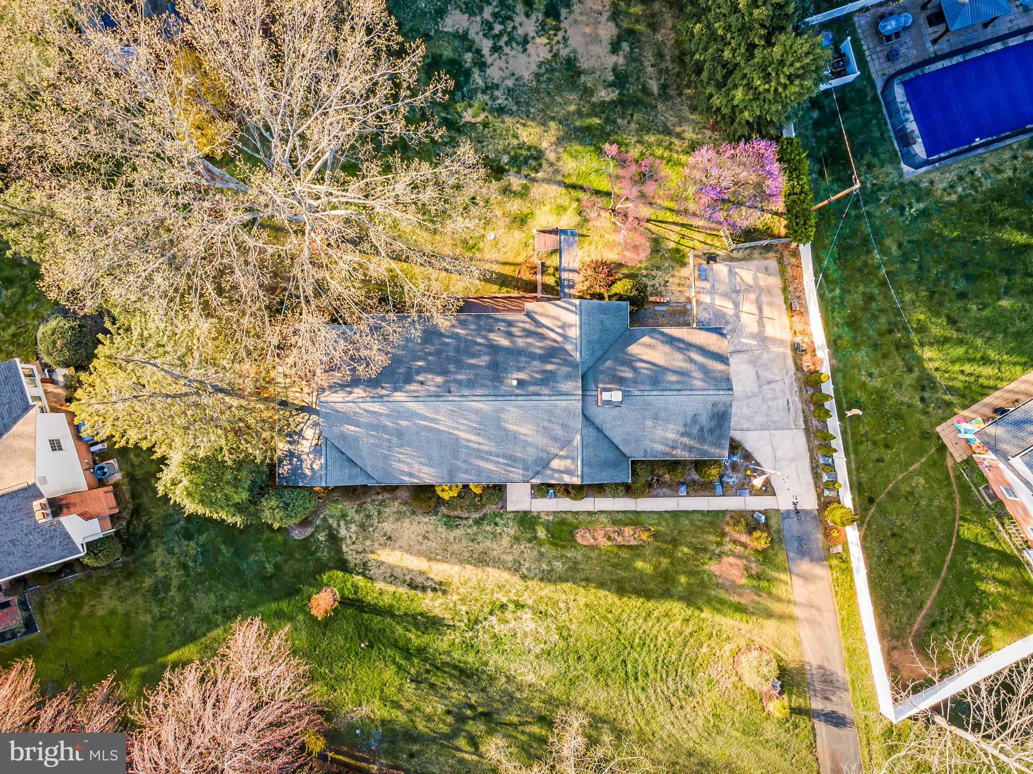 HONEYSUCKLE HILL - Residential