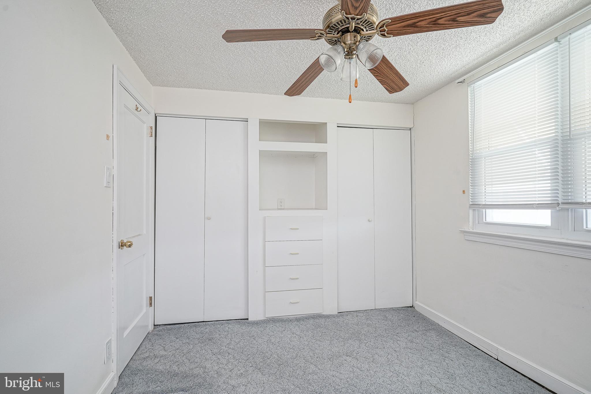 PORT RICHMOND - Residential
