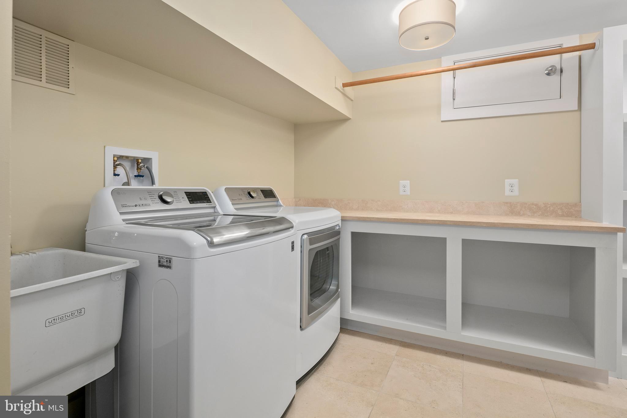 WOODMONT - Residential