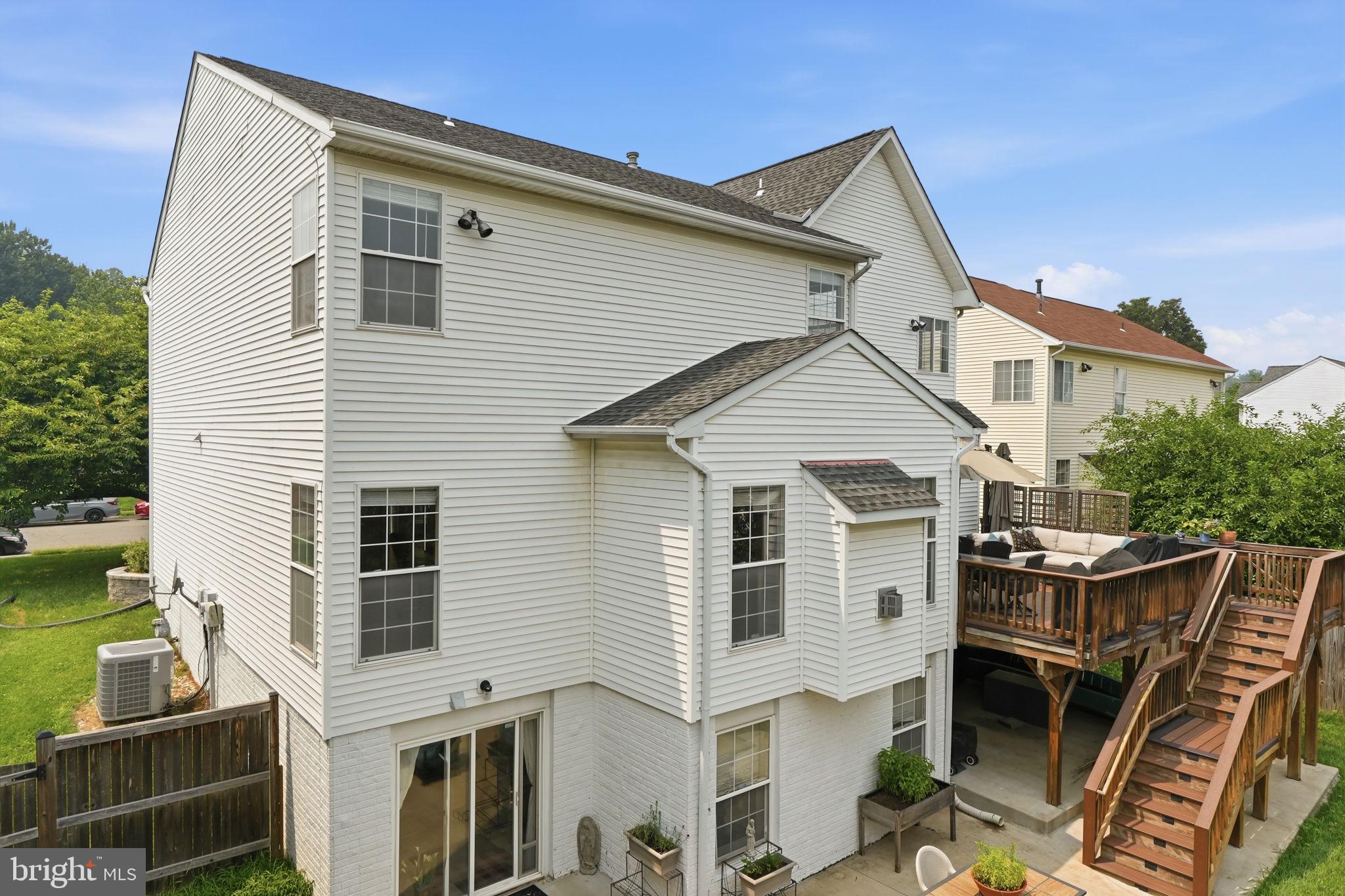 BLOOMS CROSSING - Residential