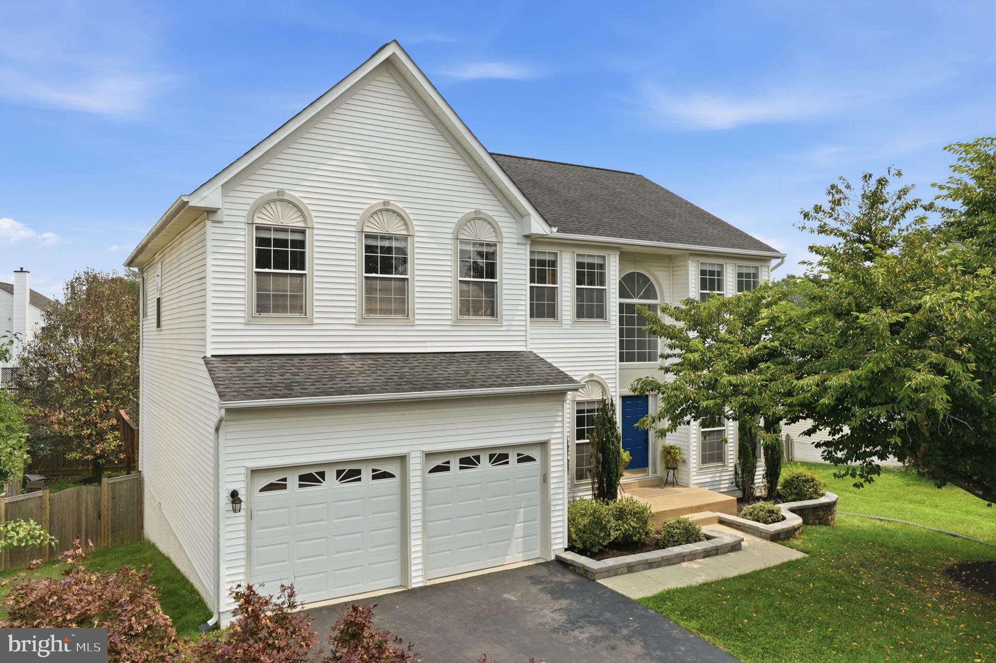 BLOOMS CROSSING - Residential