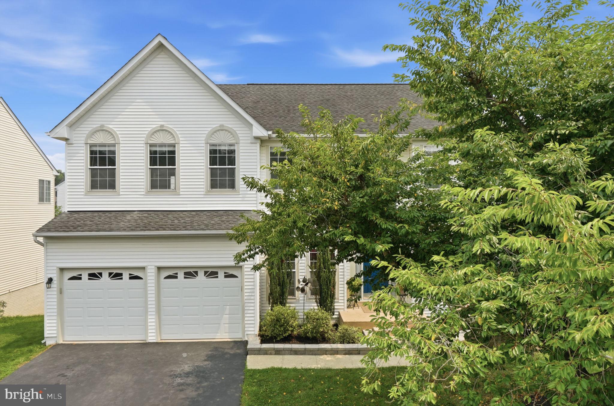 BLOOMS CROSSING - Residential