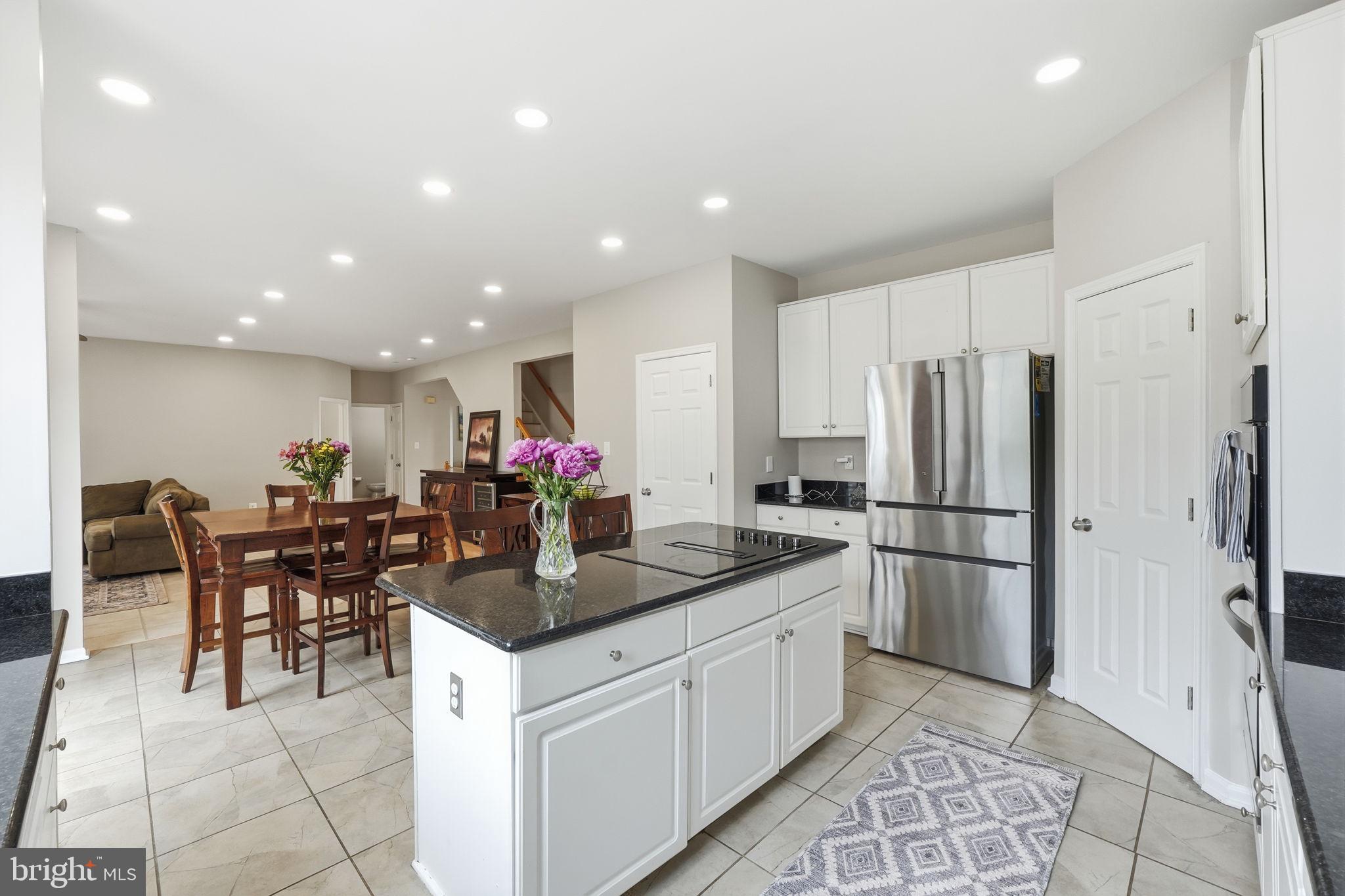 BLOOMS CROSSING - Residential
