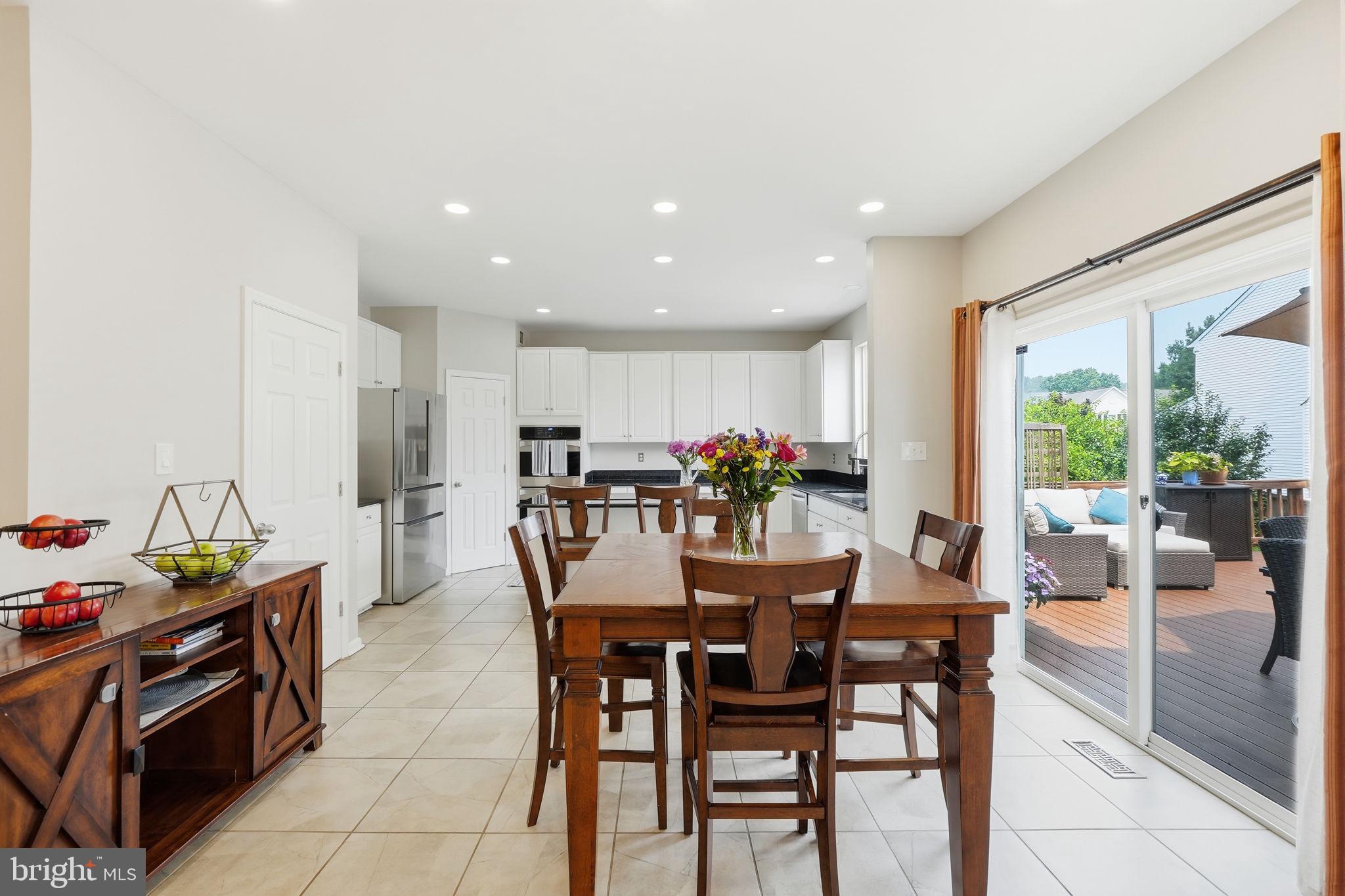 BLOOMS CROSSING - Residential