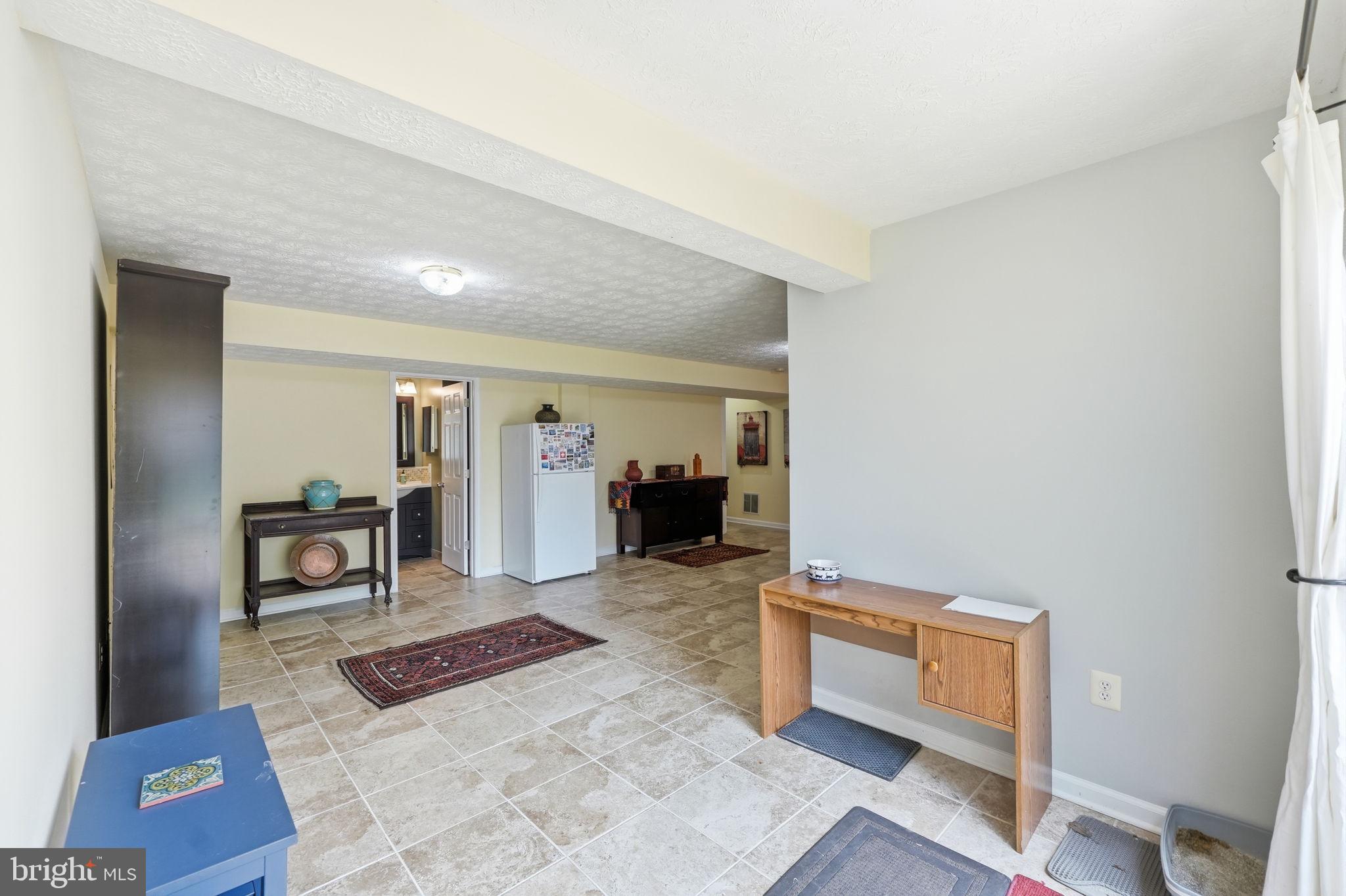 BLOOMS CROSSING - Residential
