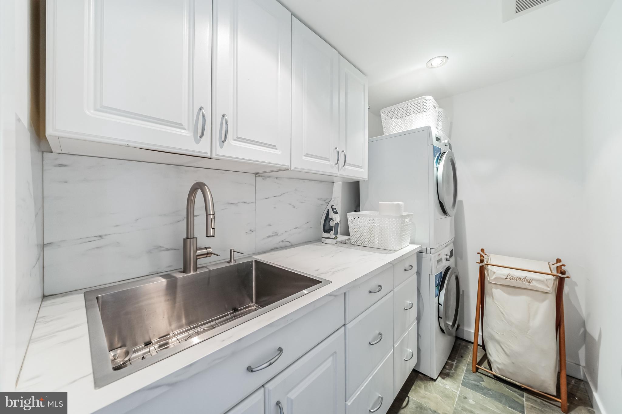 PHILADELPHIA - Residential