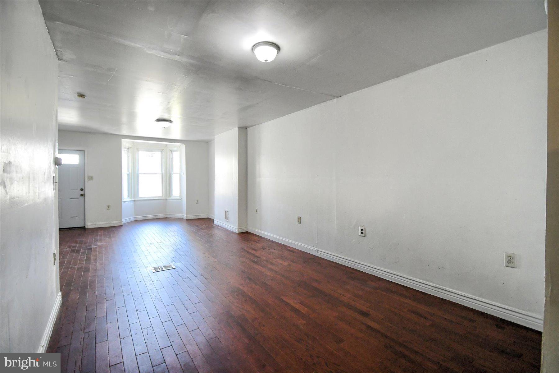 MANTUA - Residential Lease