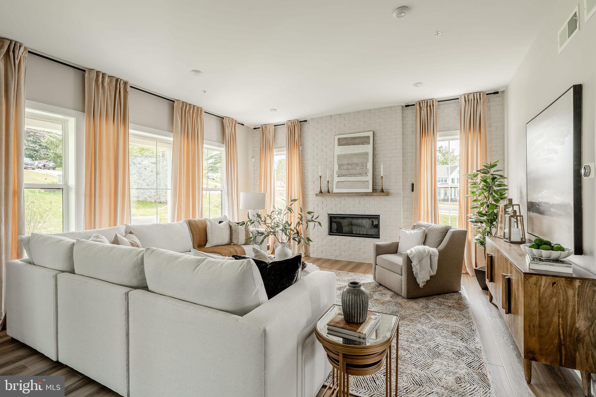KENSINGTON - Residential