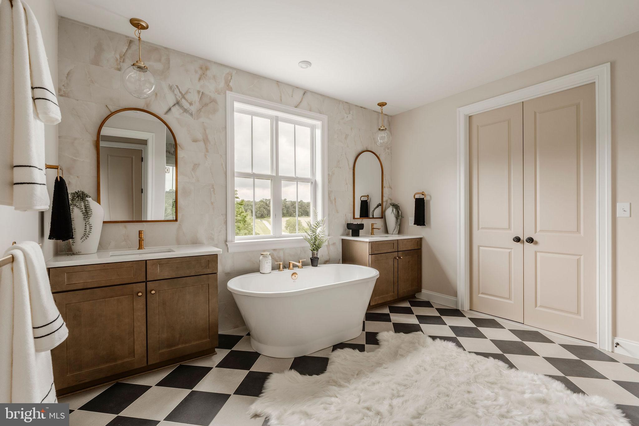 KENSINGTON - Residential